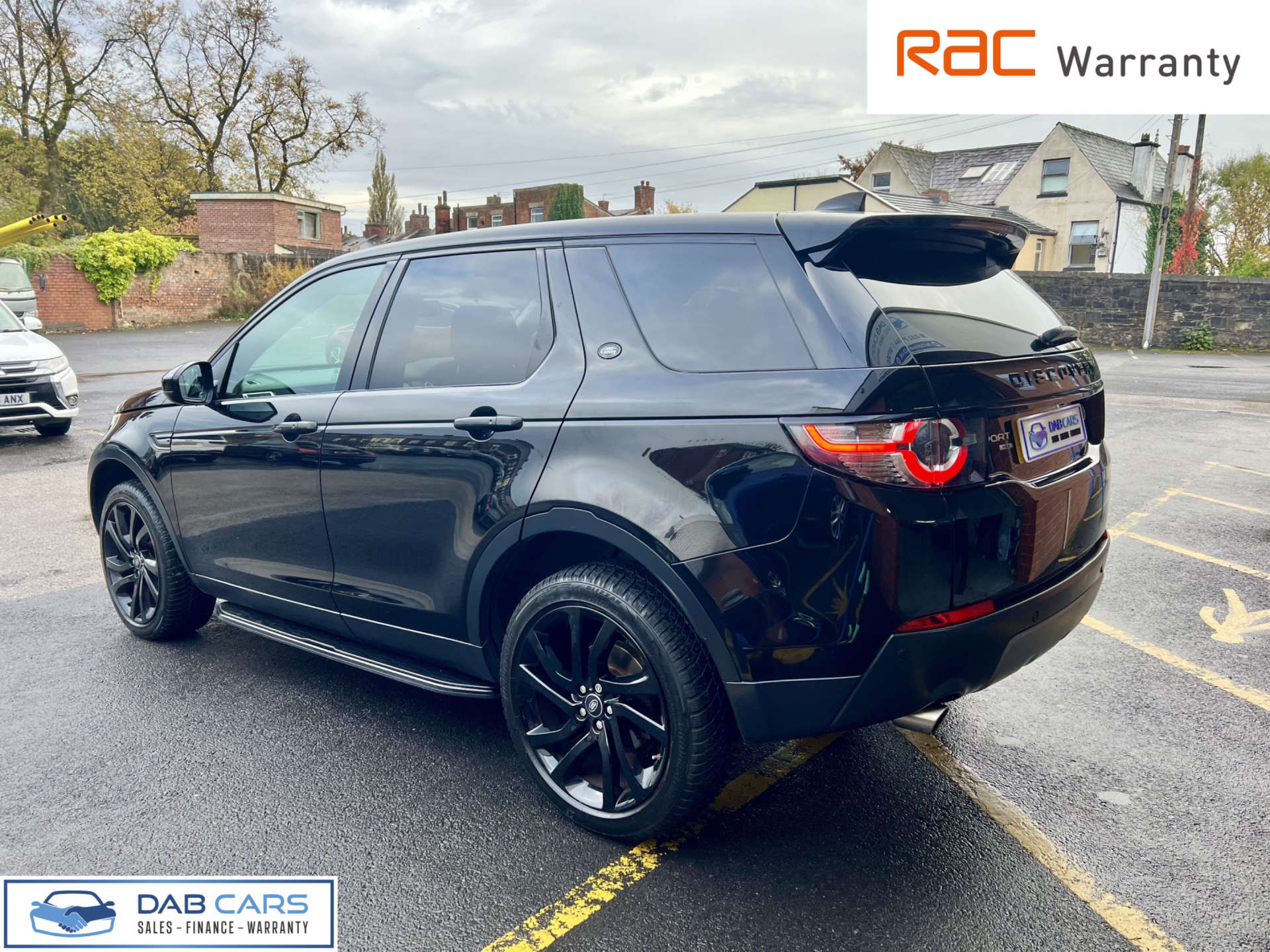 Land Rover Discovery Sport 2.0 Discovery Sport Black HSE TD4 Auto 4WD 5dr #39