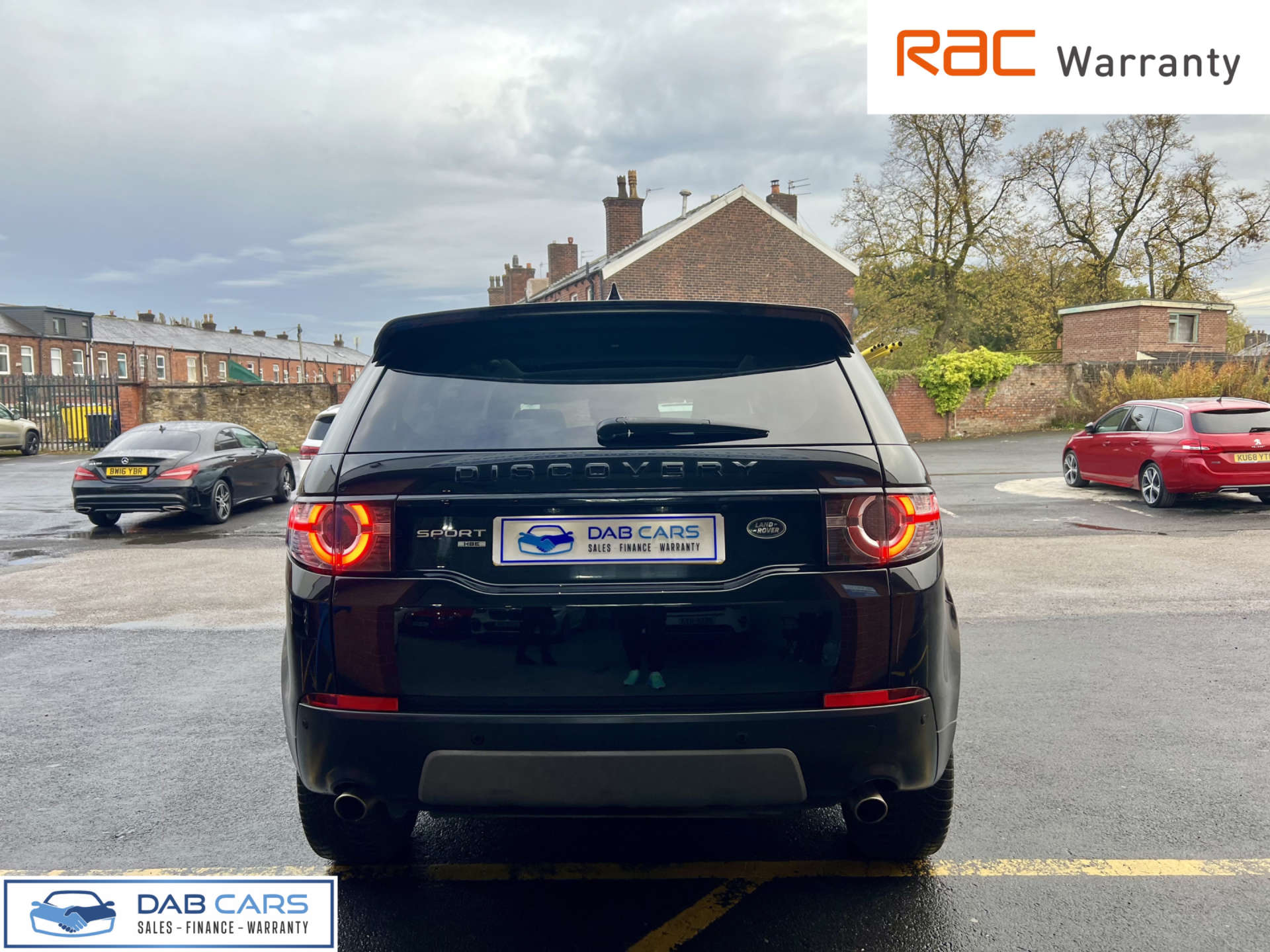 Land Rover Discovery Sport 2.0 Discovery Sport Black HSE TD4 Auto 4WD 5dr #40