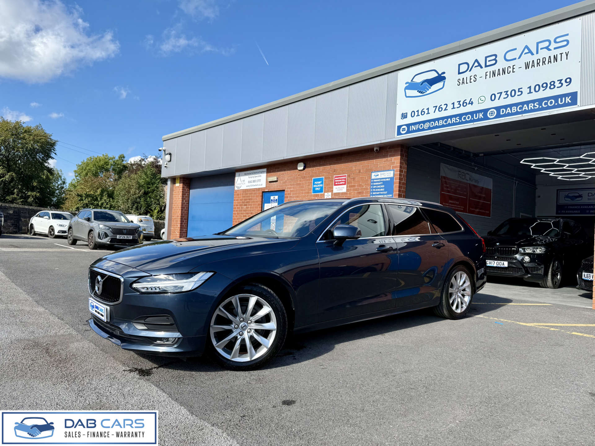 Volvo V90 2.0 V90 Momentum+ D4 Auto 5dr #2