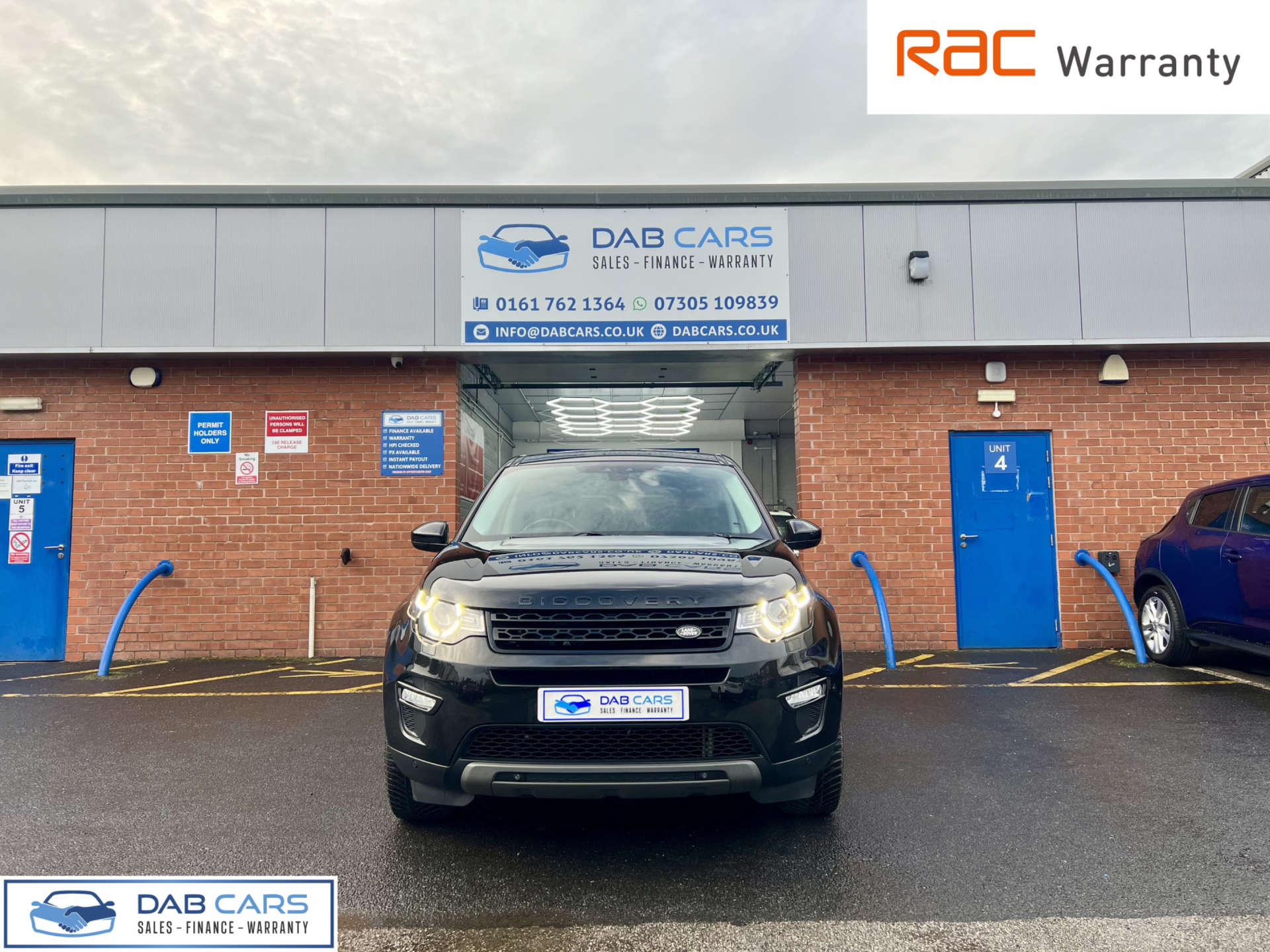 Land Rover Discovery Sport 2.0 Discovery Sport Black HSE TD4 Auto 4WD 5dr #51