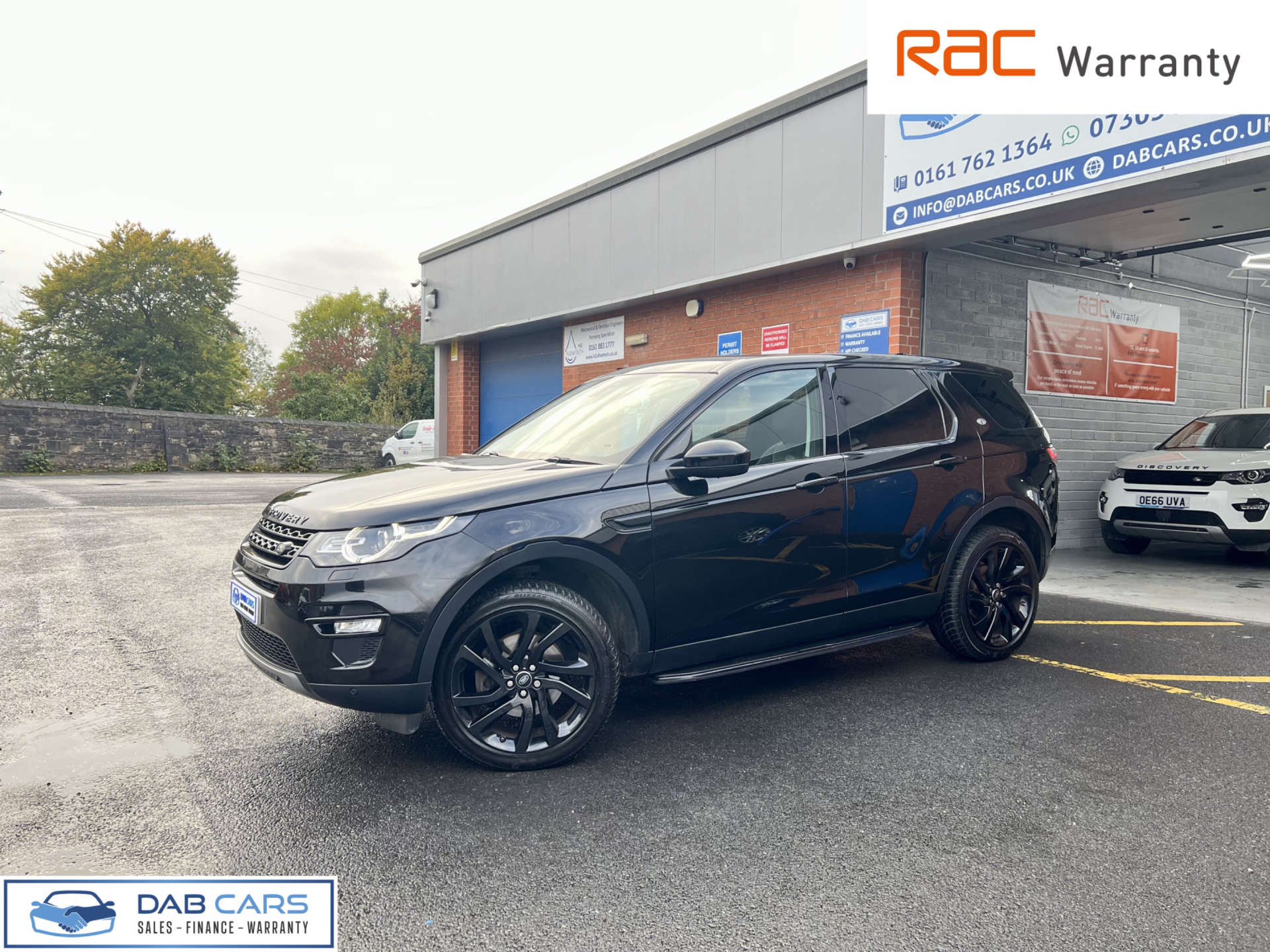 Land Rover Discovery Sport 2.0 Discovery Sport Black HSE TD4 Auto 4WD 5dr #54