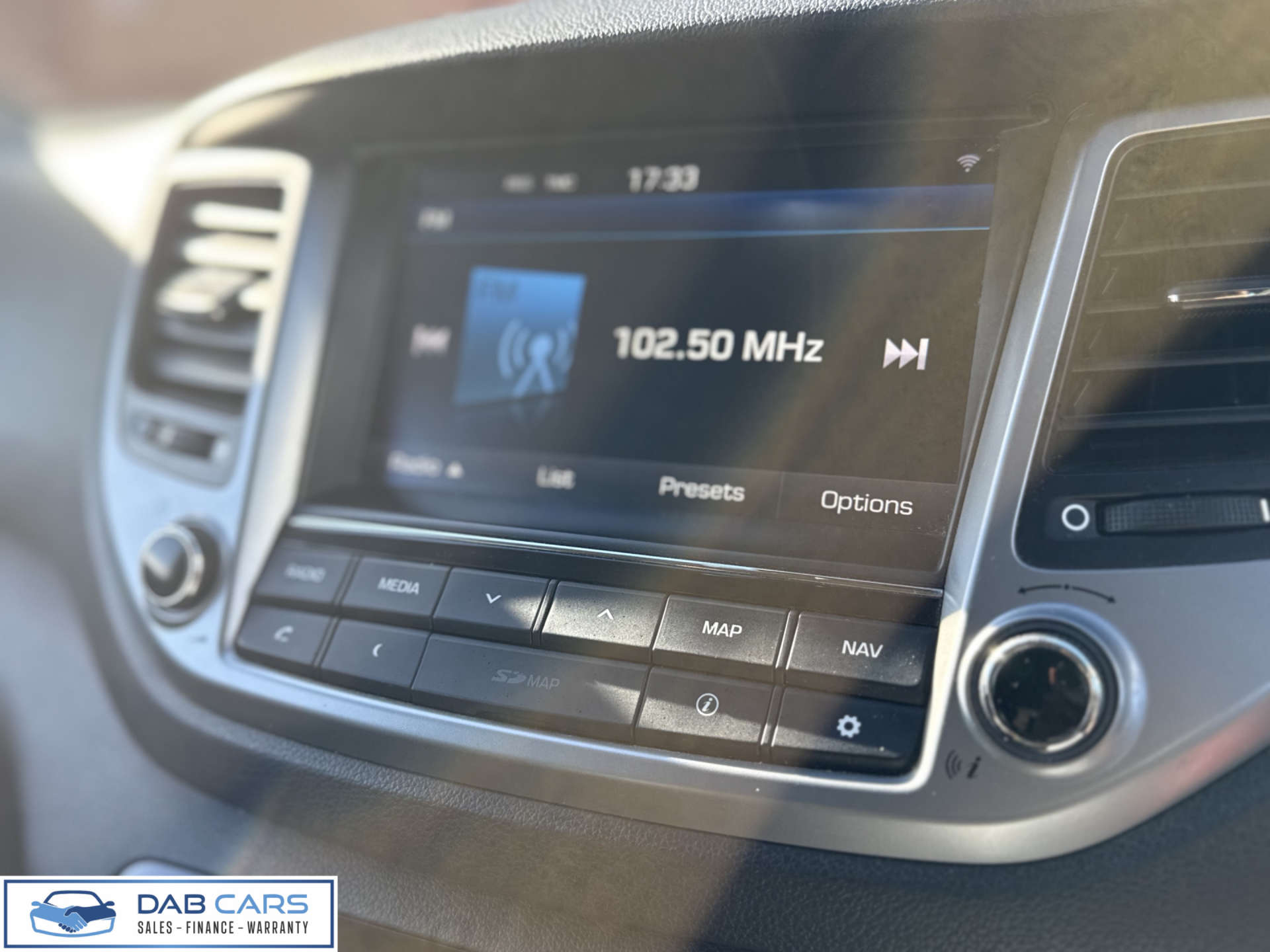 Hyundai TUCSON 1.7 Tucson Premium SE Blue Drive 2WD CRDi Semi-Auto 5dr #47
