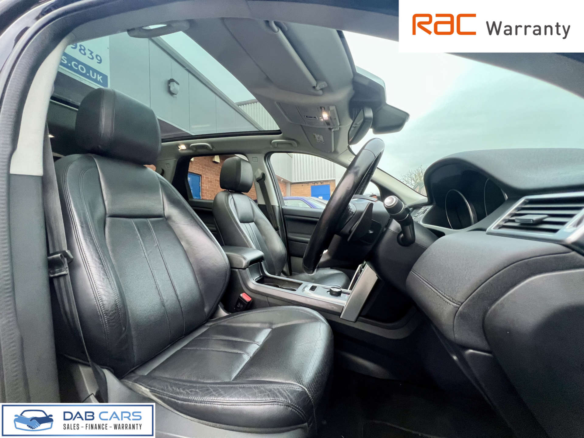 Land Rover Discovery Sport 2.0 Discovery Sport Black HSE TD4 Auto 4WD 5dr #64
