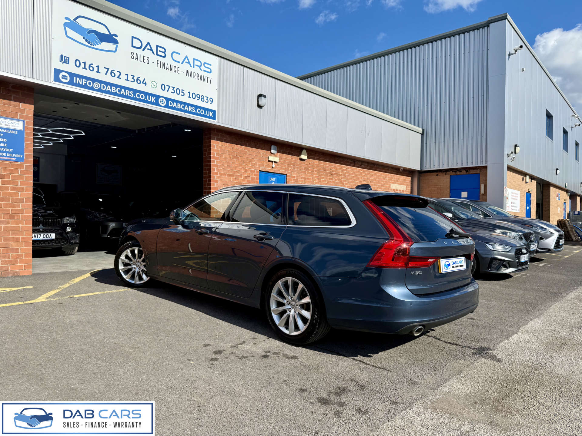 Volvo V90 2.0 V90 Momentum+ D4 Auto 5dr #5