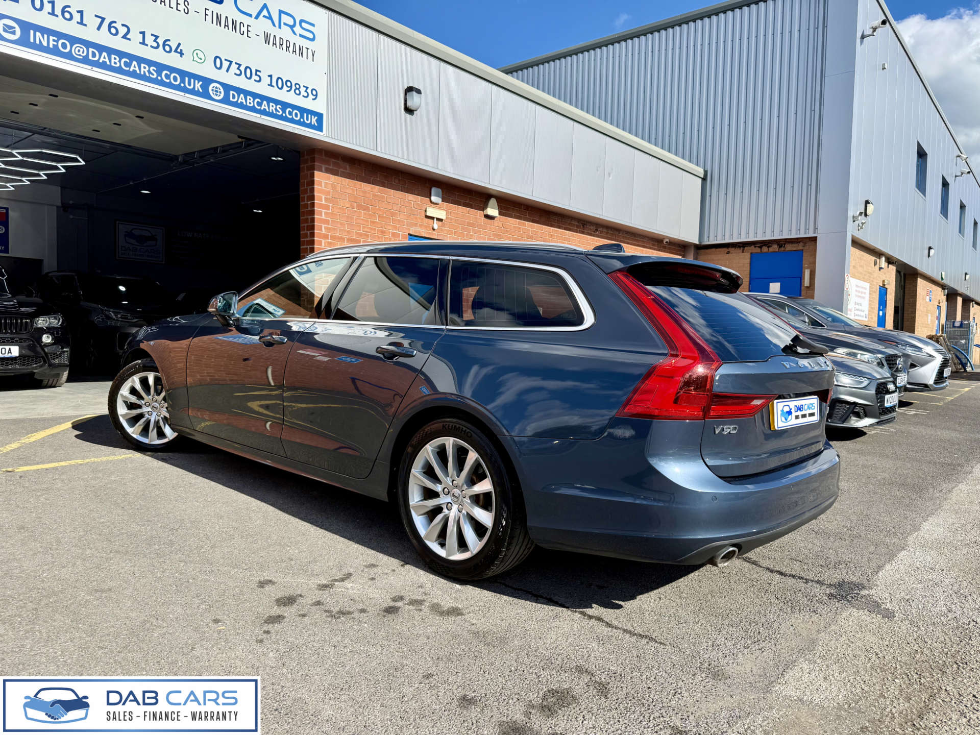 Volvo V90 2.0 V90 Momentum+ D4 Auto 5dr #70