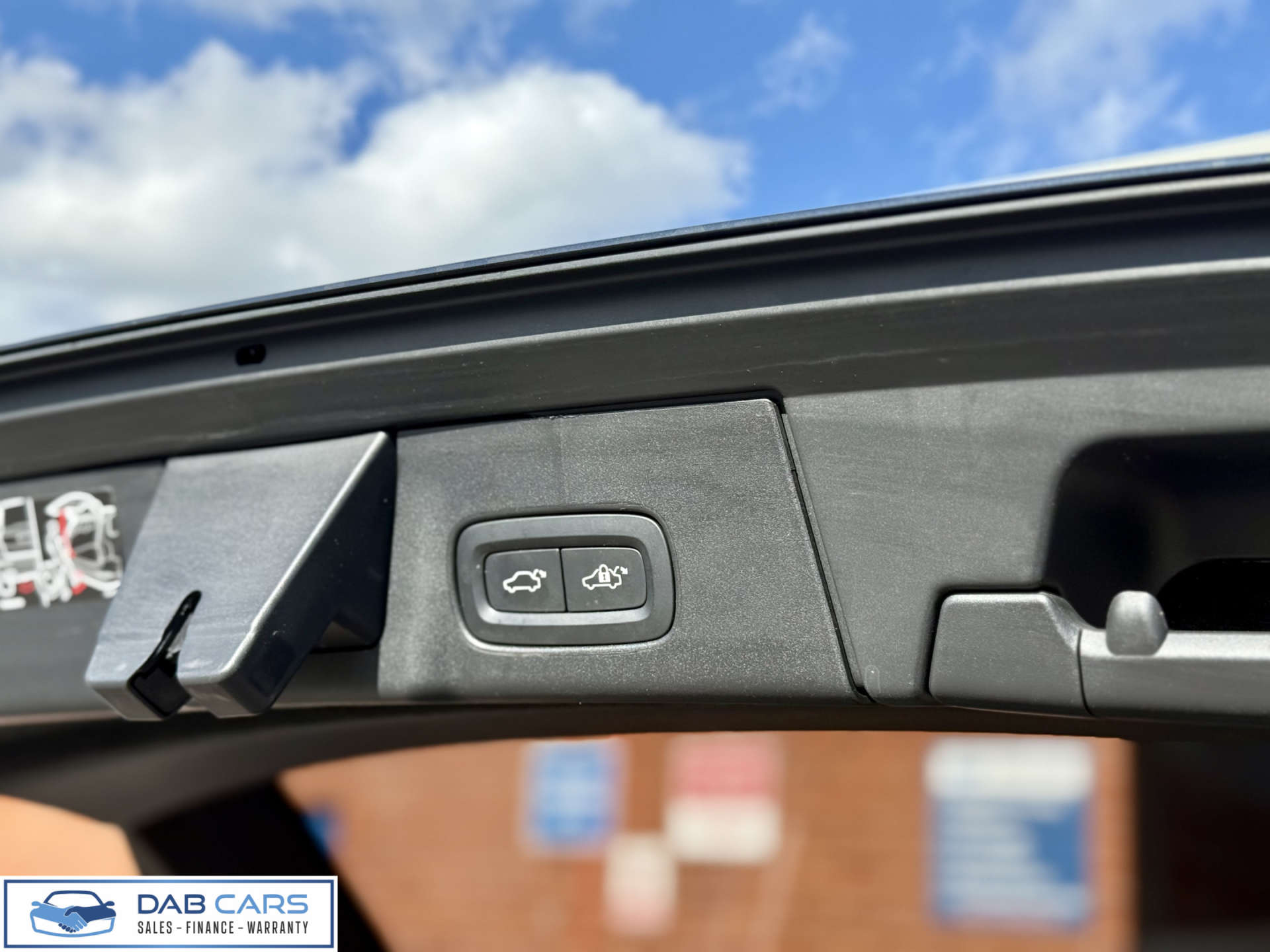 Volvo V90 2.0 V90 Momentum+ D4 Auto 5dr #33