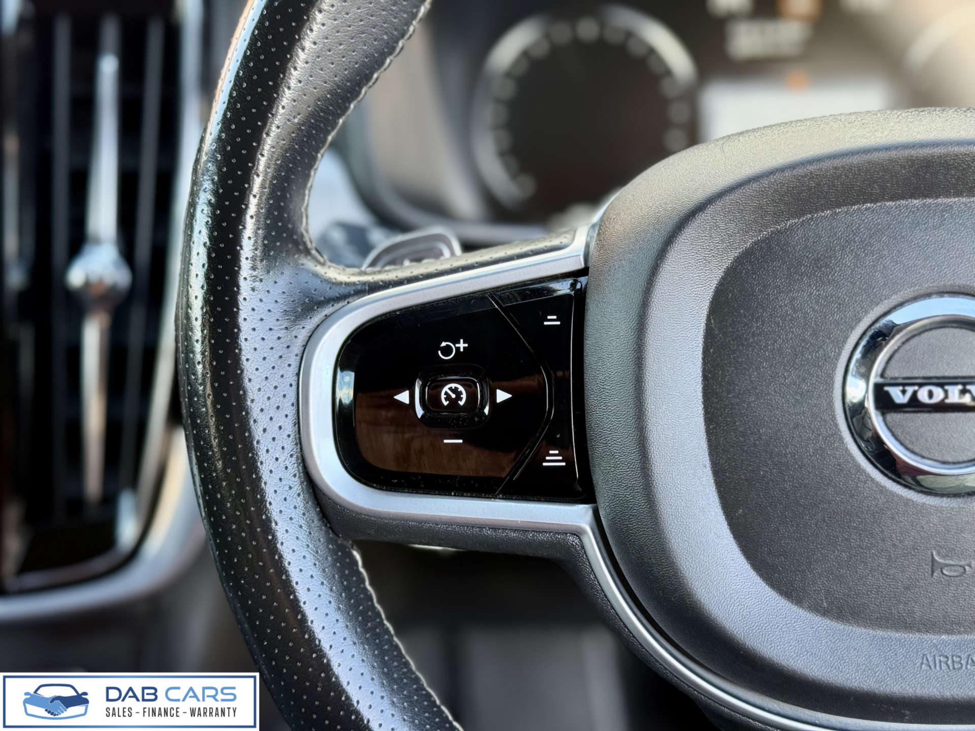 Volvo V90 2.0 V90 Momentum+ D4 Auto 5dr #17