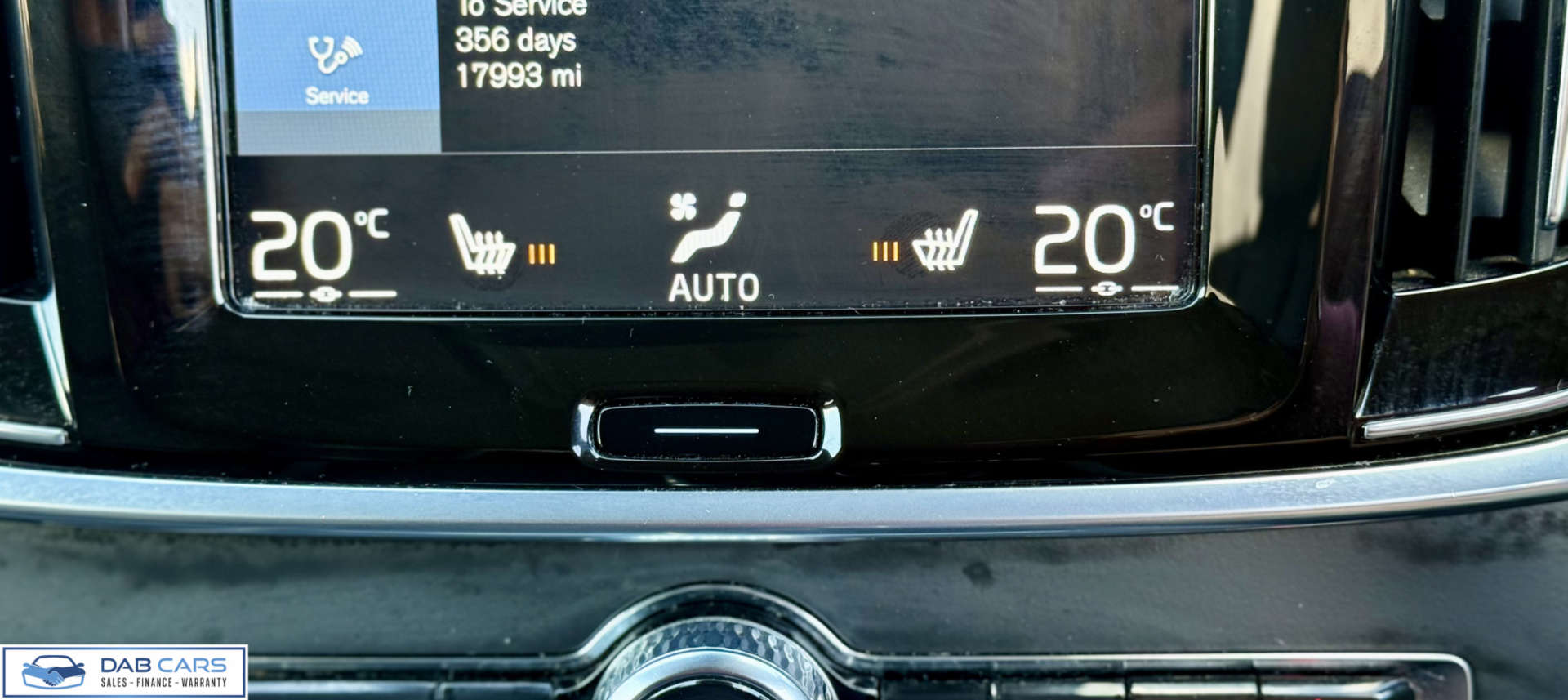 Volvo V90 2.0 V90 Momentum+ D4 Auto 5dr #13