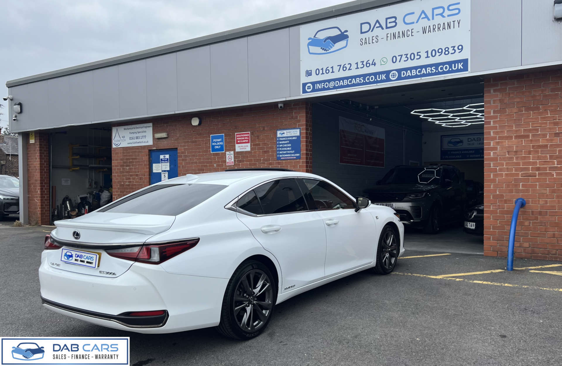 Lexus ES 2.5 ES 300H F Sport CVT 4dr #8