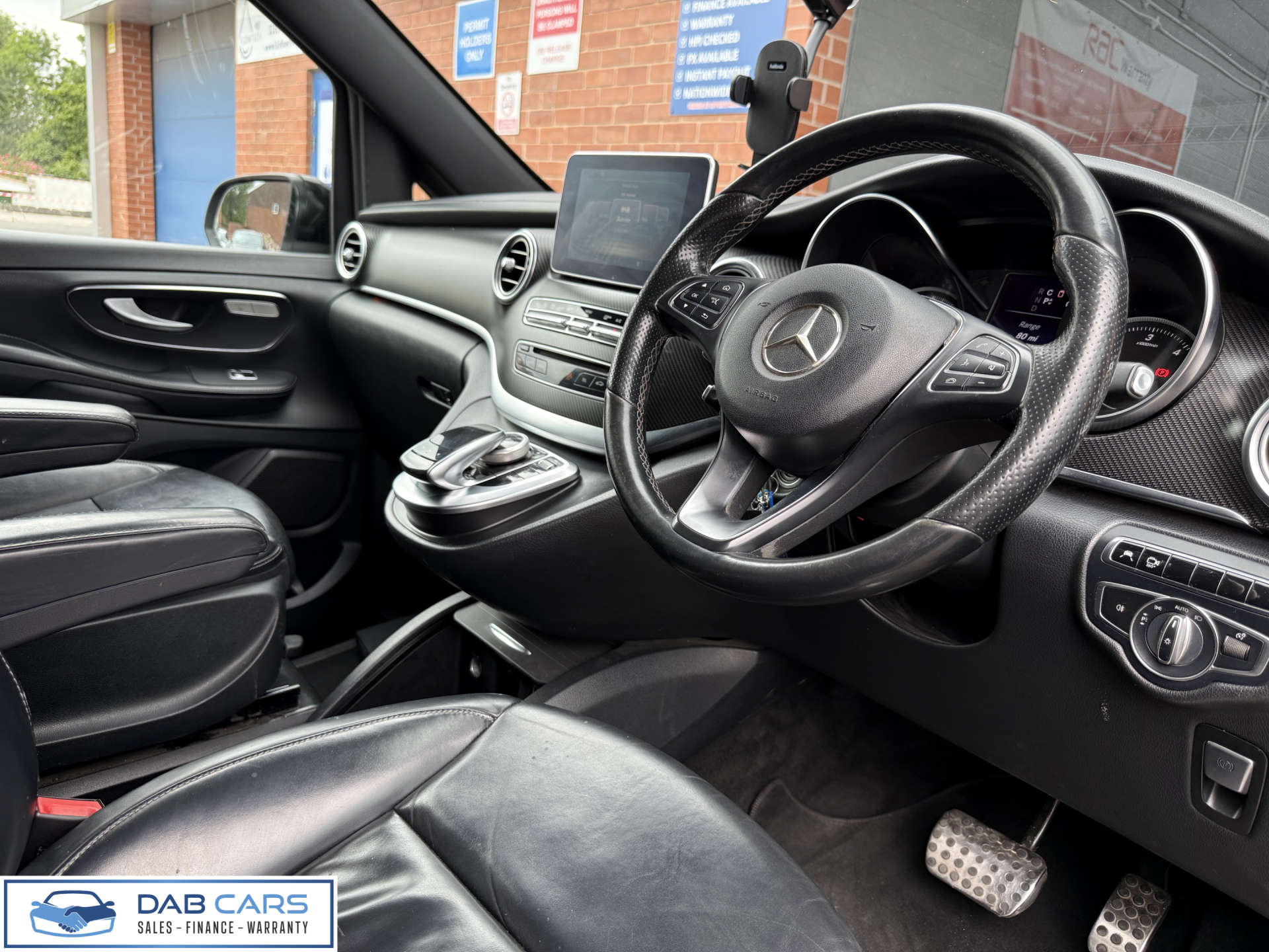 Mercedes-Benz V-CLASS 2.1 V 250 D AMG Line Auto 5dr #4