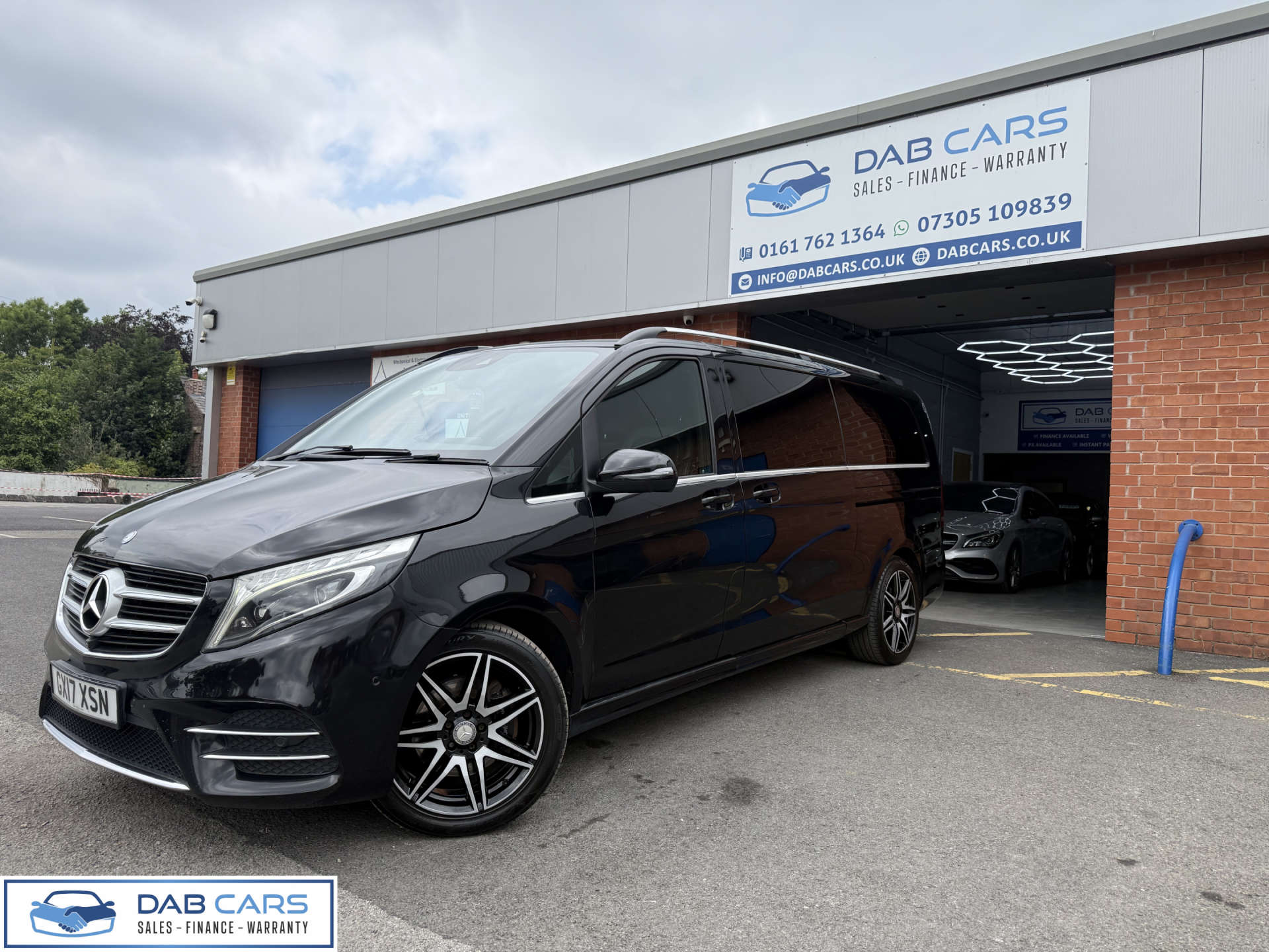 Mercedes-Benz V-CLASS 2.1 V 250 D AMG Line Auto 5dr #12
