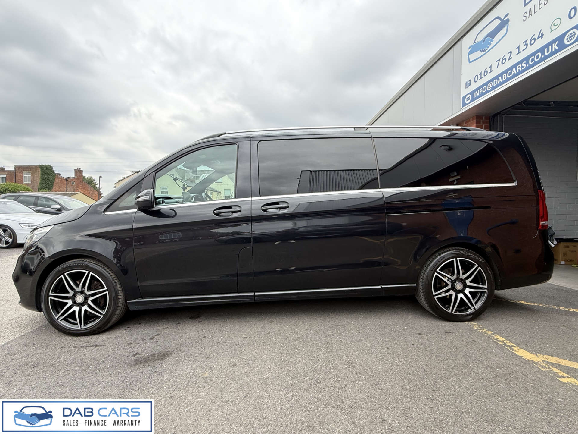 Mercedes-Benz V-CLASS 2.1 V 250 D AMG Line Auto 5dr #13