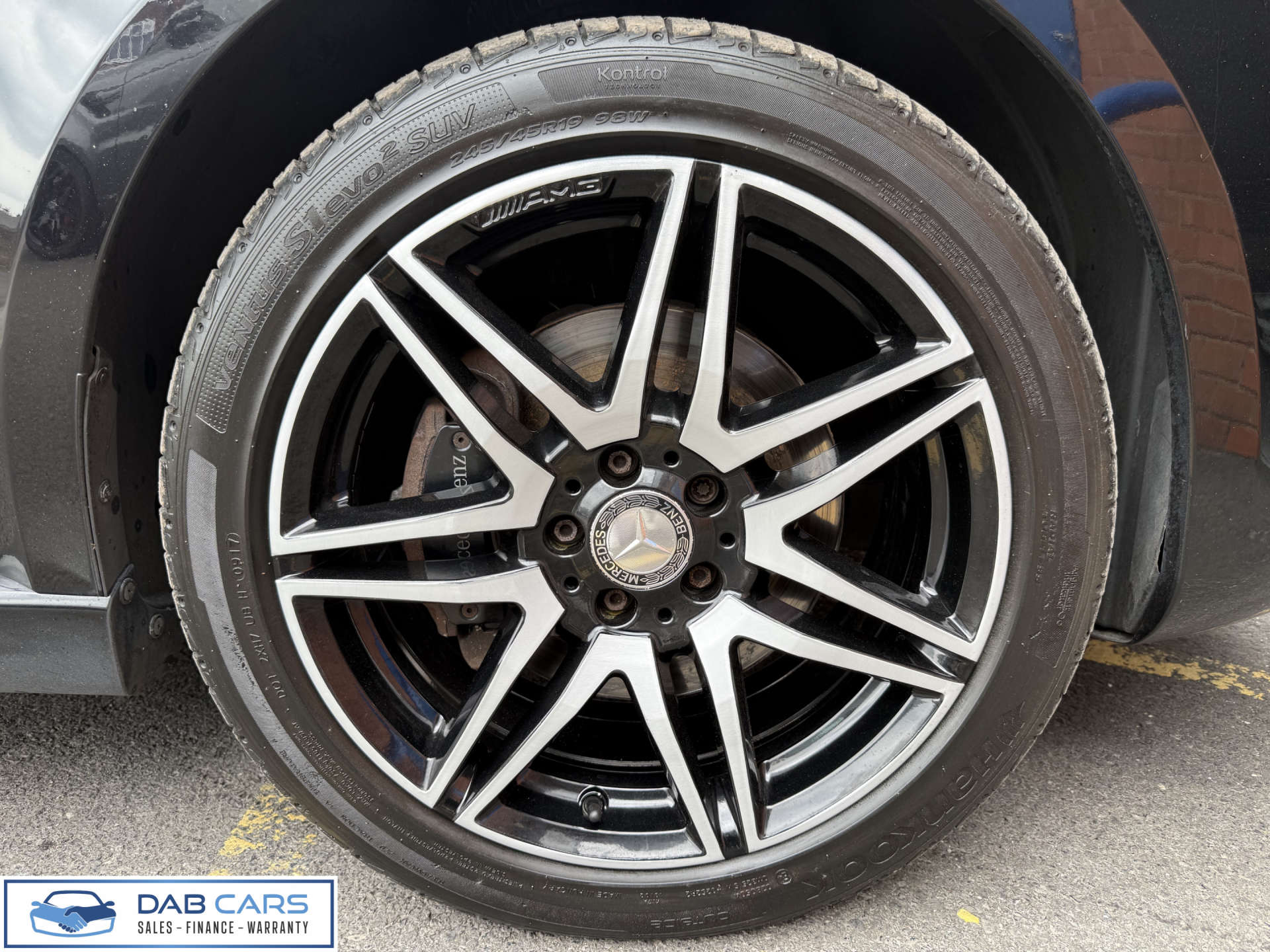 Mercedes-Benz V-CLASS 2.1 V 250 D AMG Line Auto 5dr #19