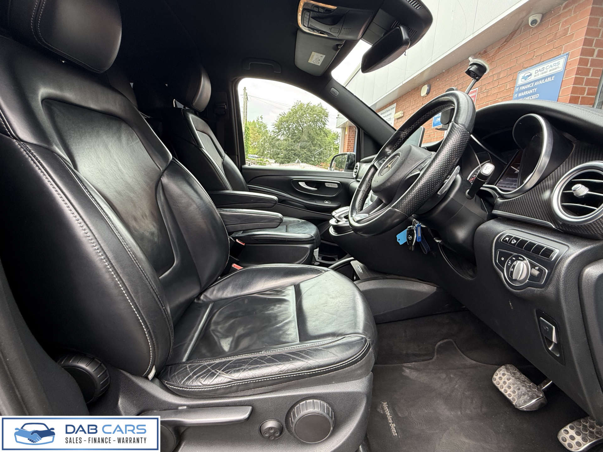 Mercedes-Benz V-CLASS 2.1 V 250 D AMG Line Auto 5dr #23