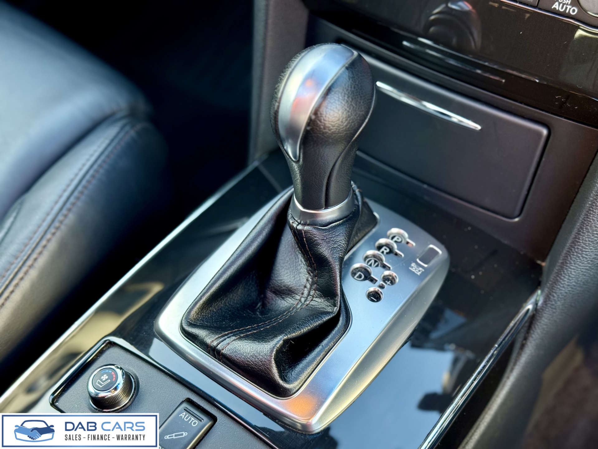 INFINITI QX70 3.0 QX70 S Premium D Auto 4WD 5dr #10