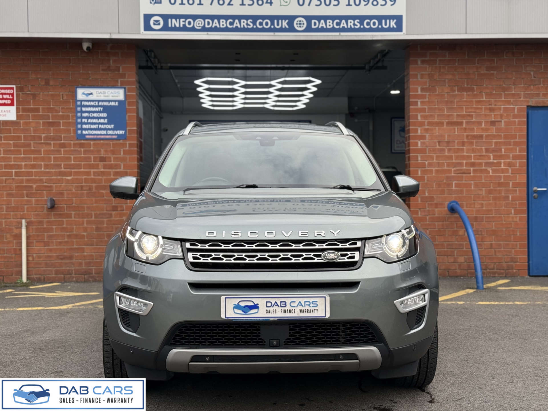 Land Rover Discovery Sport 2.0 Discovery Sport Luxury HSE TD4 Auto 4WD 5dr #1