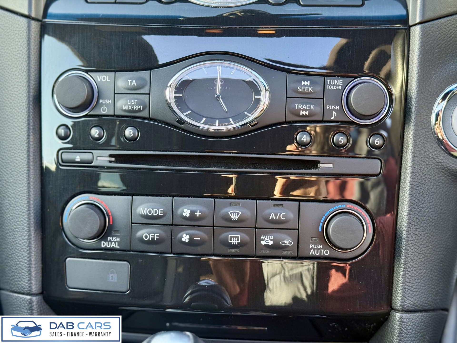 INFINITI QX70 3.0 QX70 S Premium D Auto 4WD 5dr #22