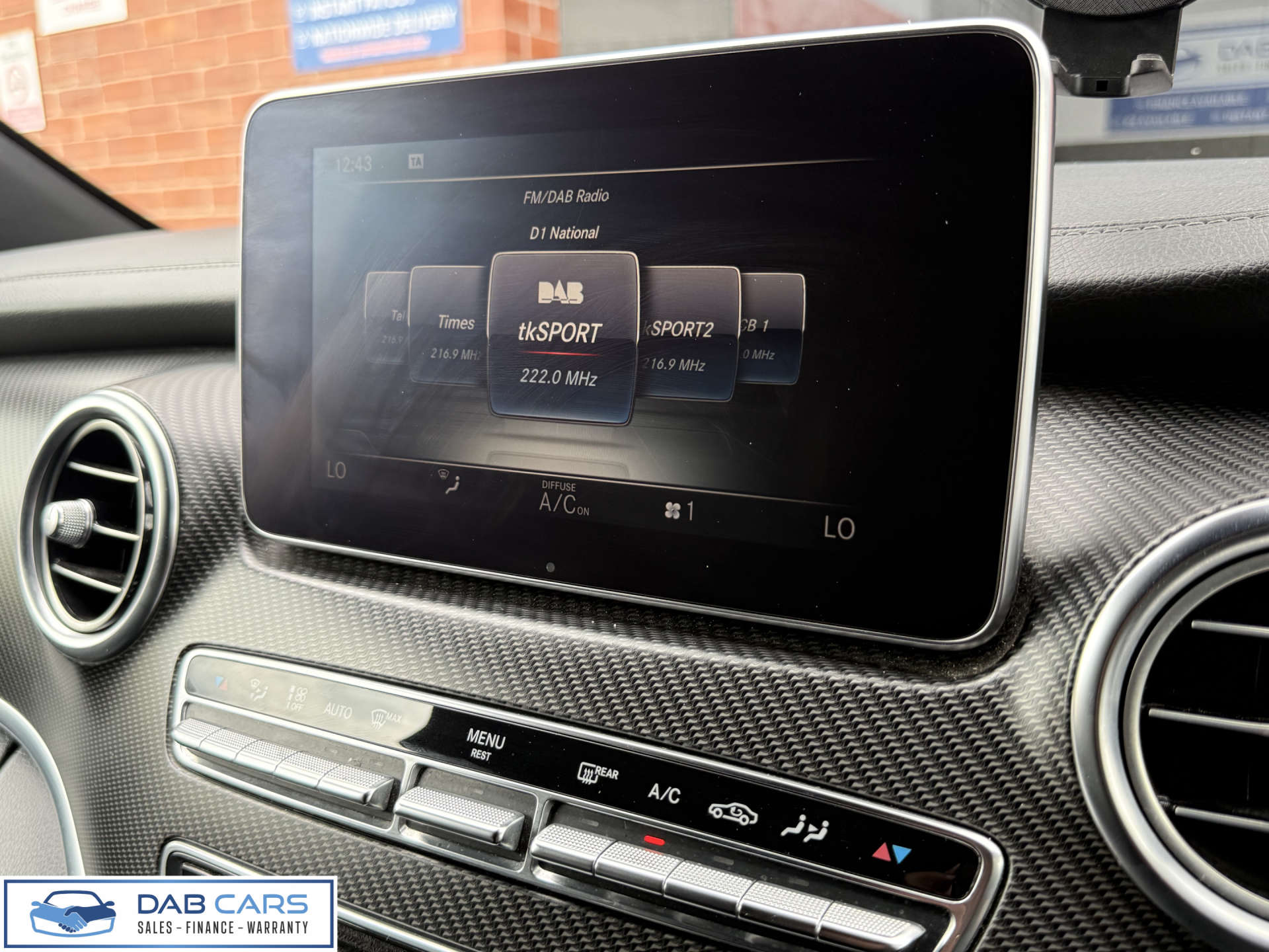 Mercedes-Benz V-CLASS 2.1 V 250 D AMG Line Auto 5dr #33