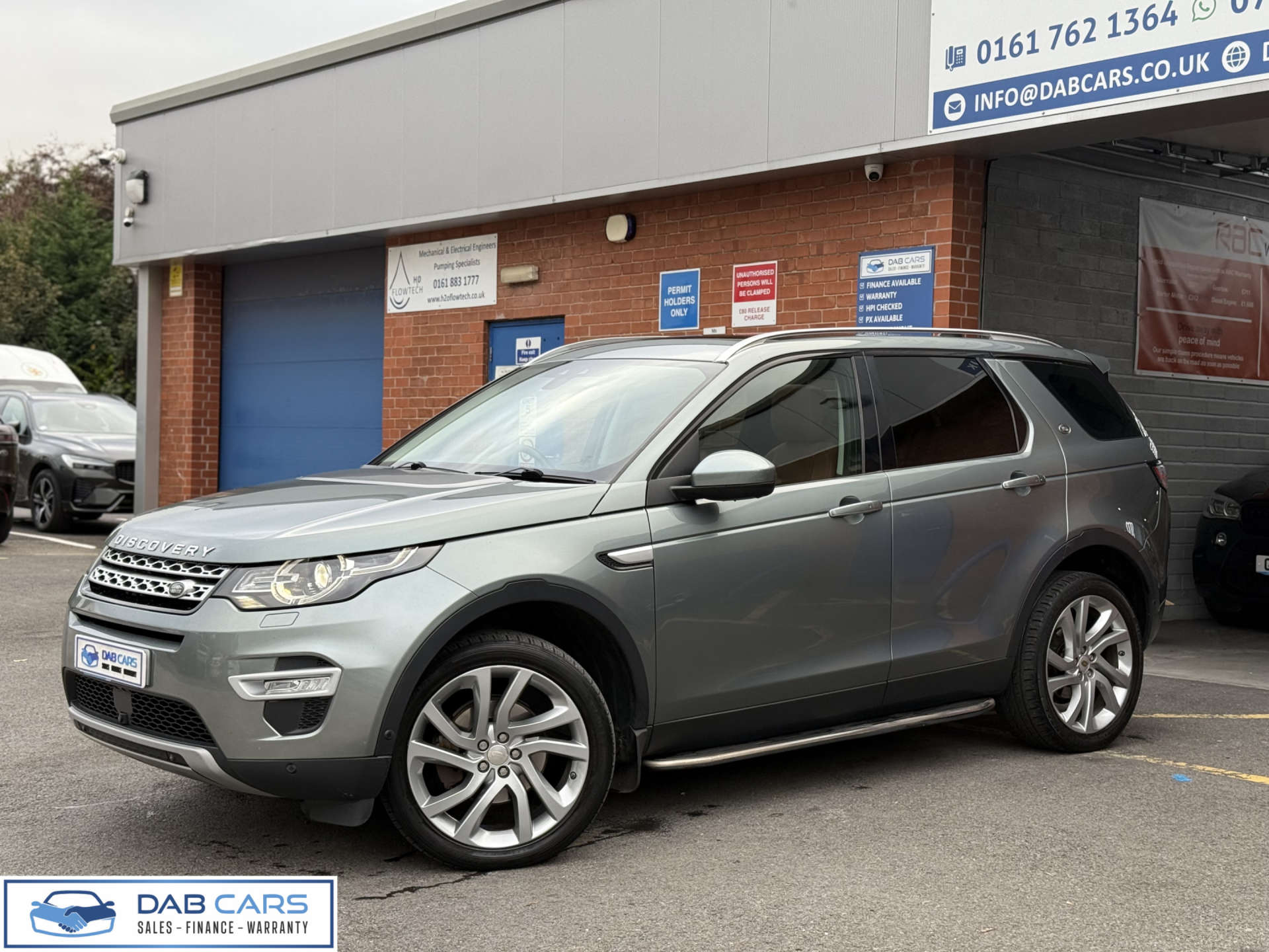 Land Rover Discovery Sport 2.0 Discovery Sport Luxury HSE TD4 Auto 4WD 5dr #2
