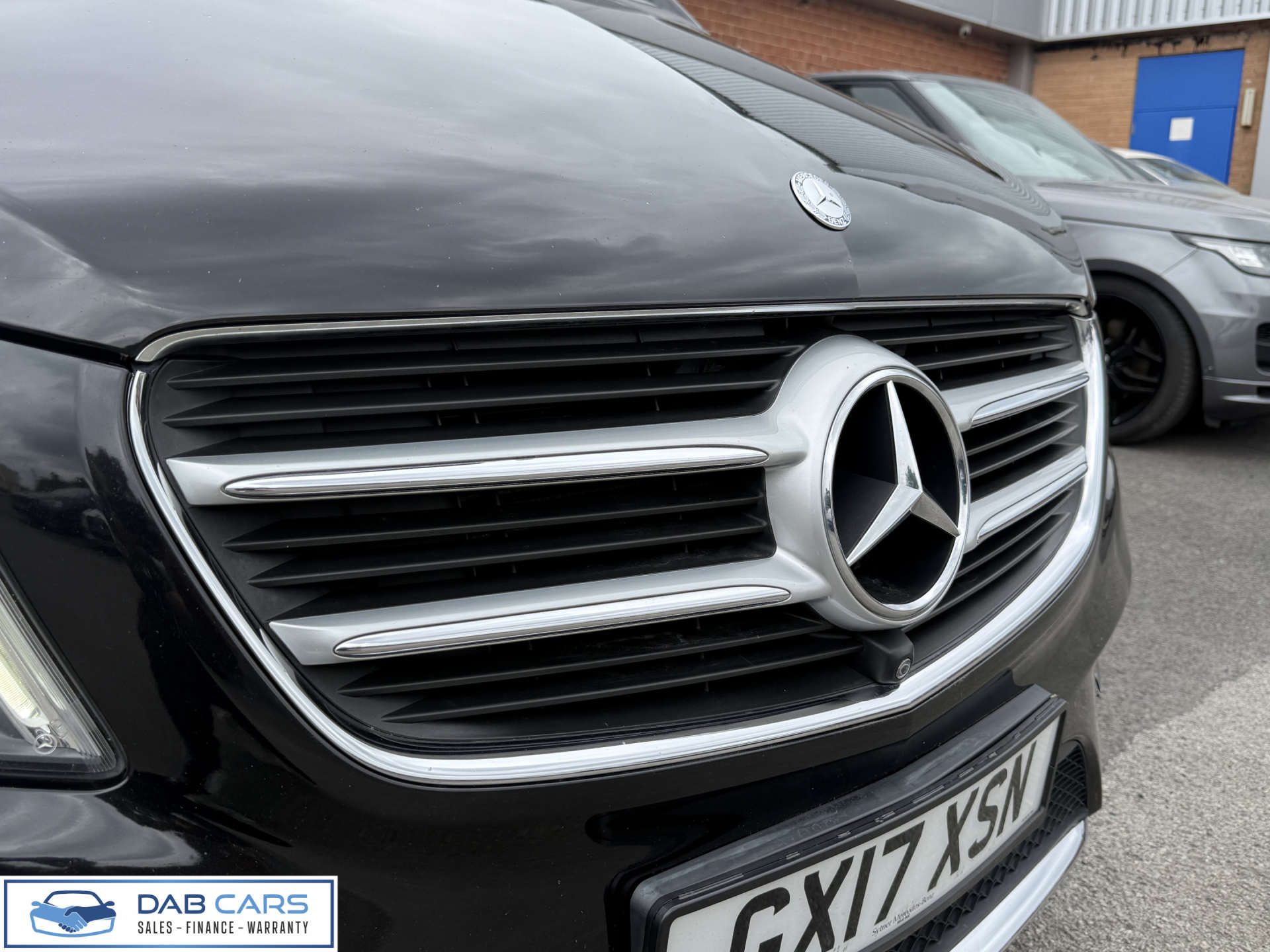 Mercedes-Benz V-CLASS 2.1 V 250 D AMG Line Auto 5dr #55