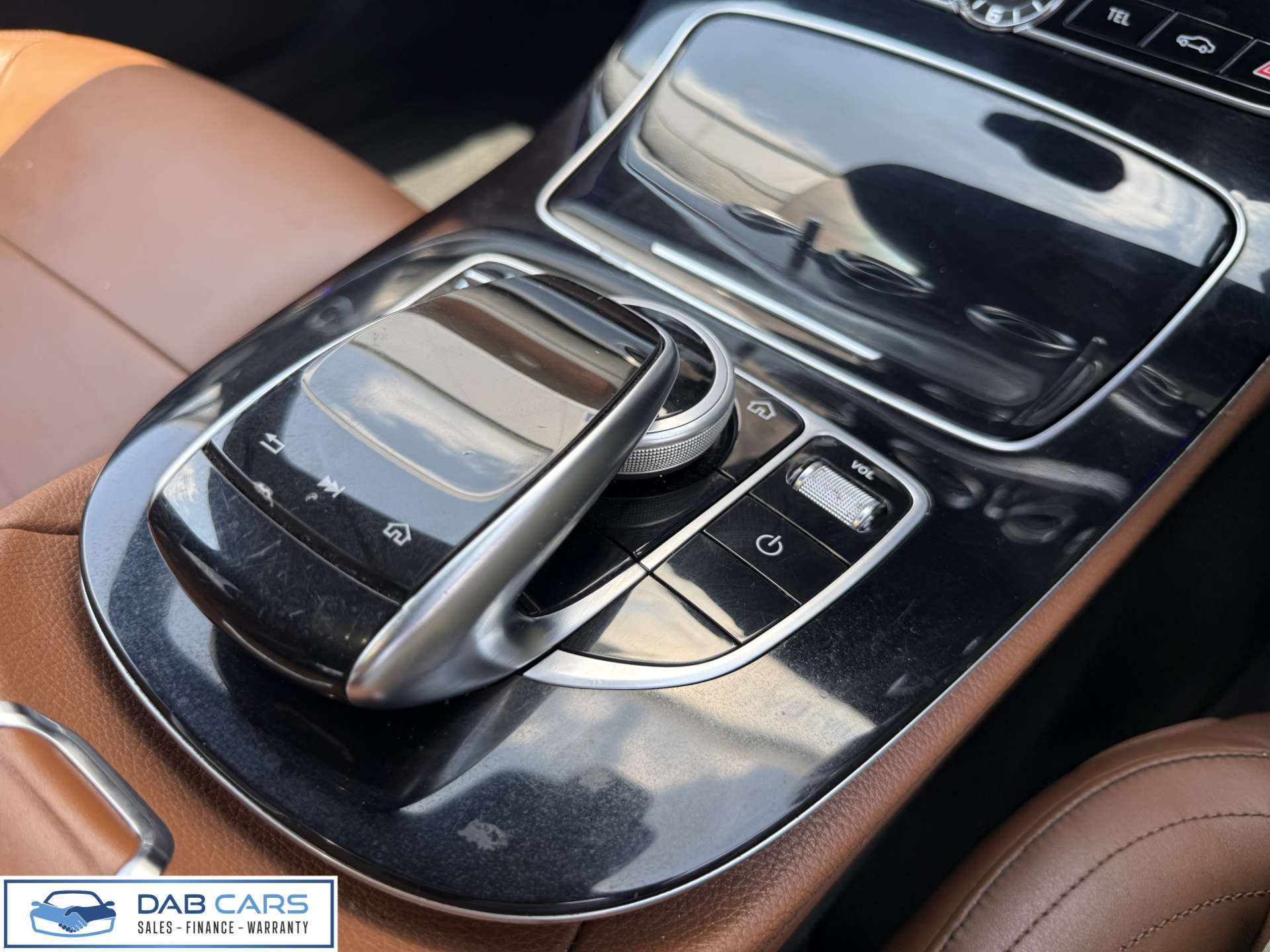 Mercedes-Benz E-CLASS 3.0 E 350 D AMG Line Premium+ Auto 4dr #40