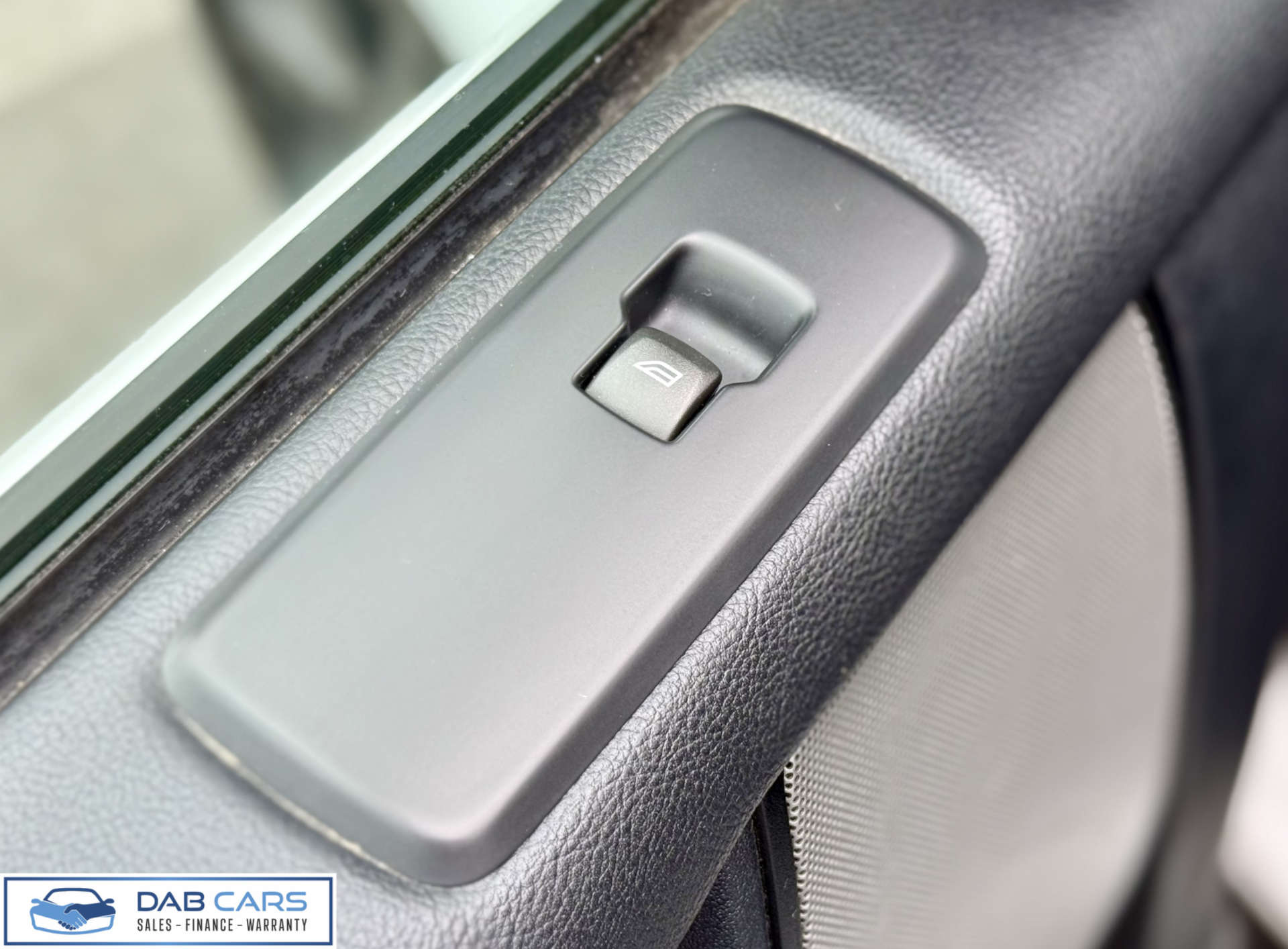 Land Rover Discovery 3.0 Discovery HSE SDV6 Auto 4WD 5dr #60