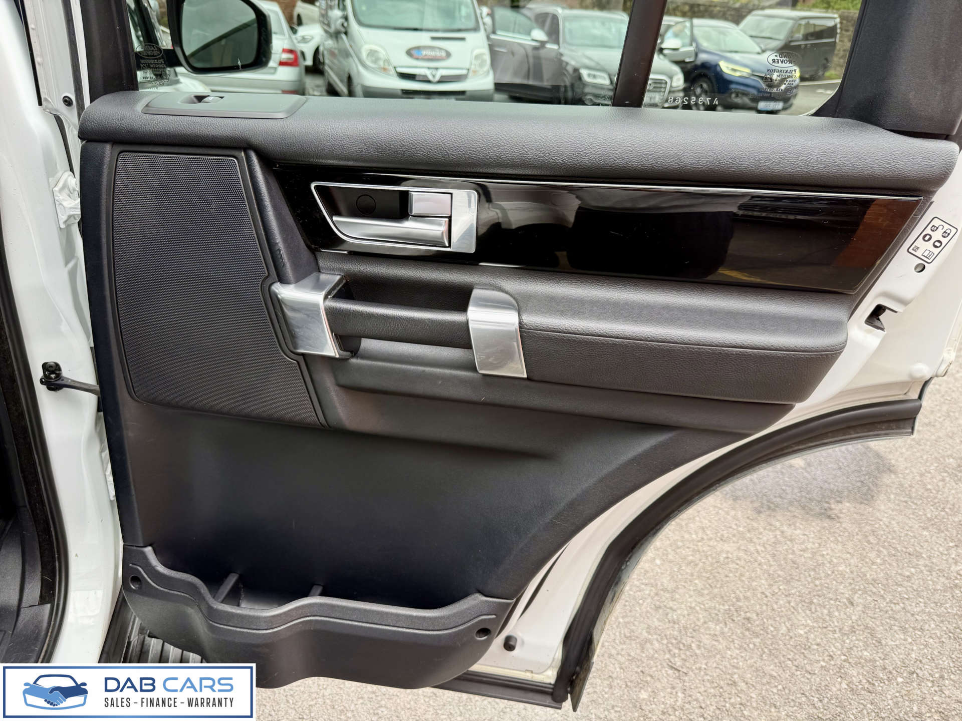 Land Rover Discovery 3.0 Discovery HSE SDV6 Auto 4WD 5dr #68