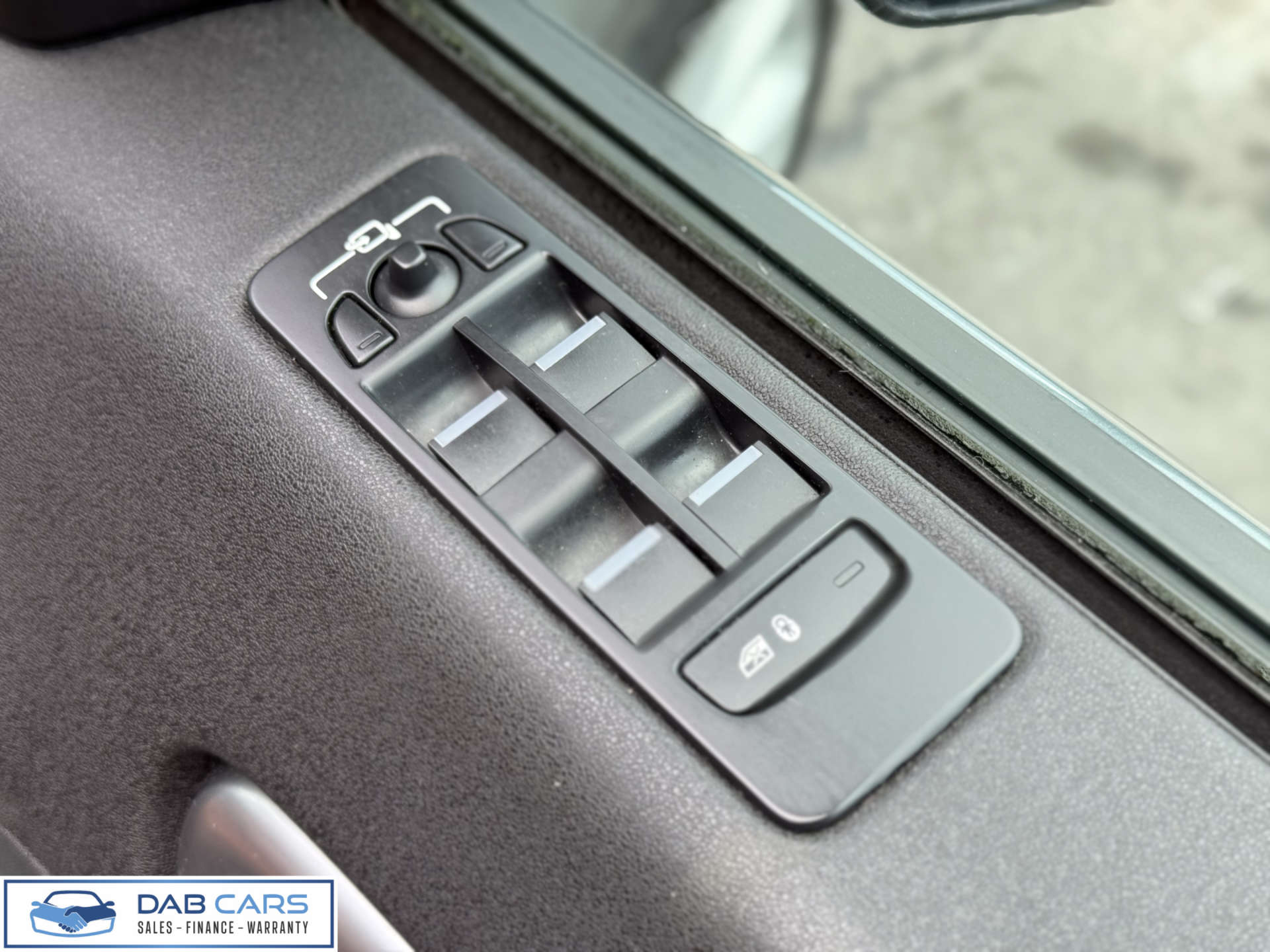 Land Rover Discovery Sport 2.0 Discovery Sport Luxury HSE TD4 Auto 4WD 5dr #30