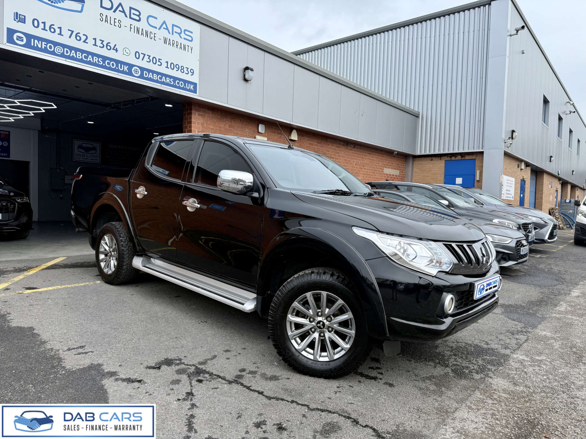 MITSUBISHI L200 2.4 L200 Barbarian DI-D Auto 4WD #46
