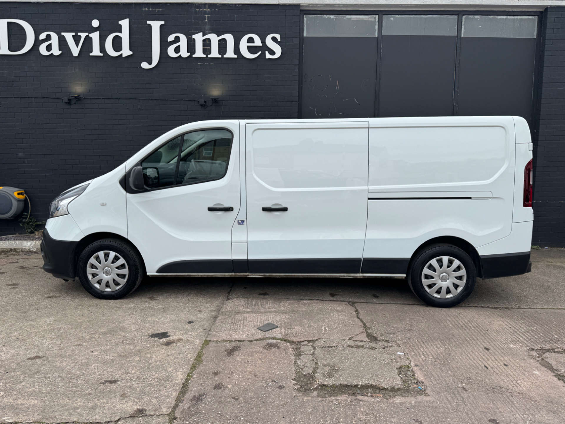 RENAULT TRAFIC 2.0 Trafic LL30 Business+ Energy dCi #4