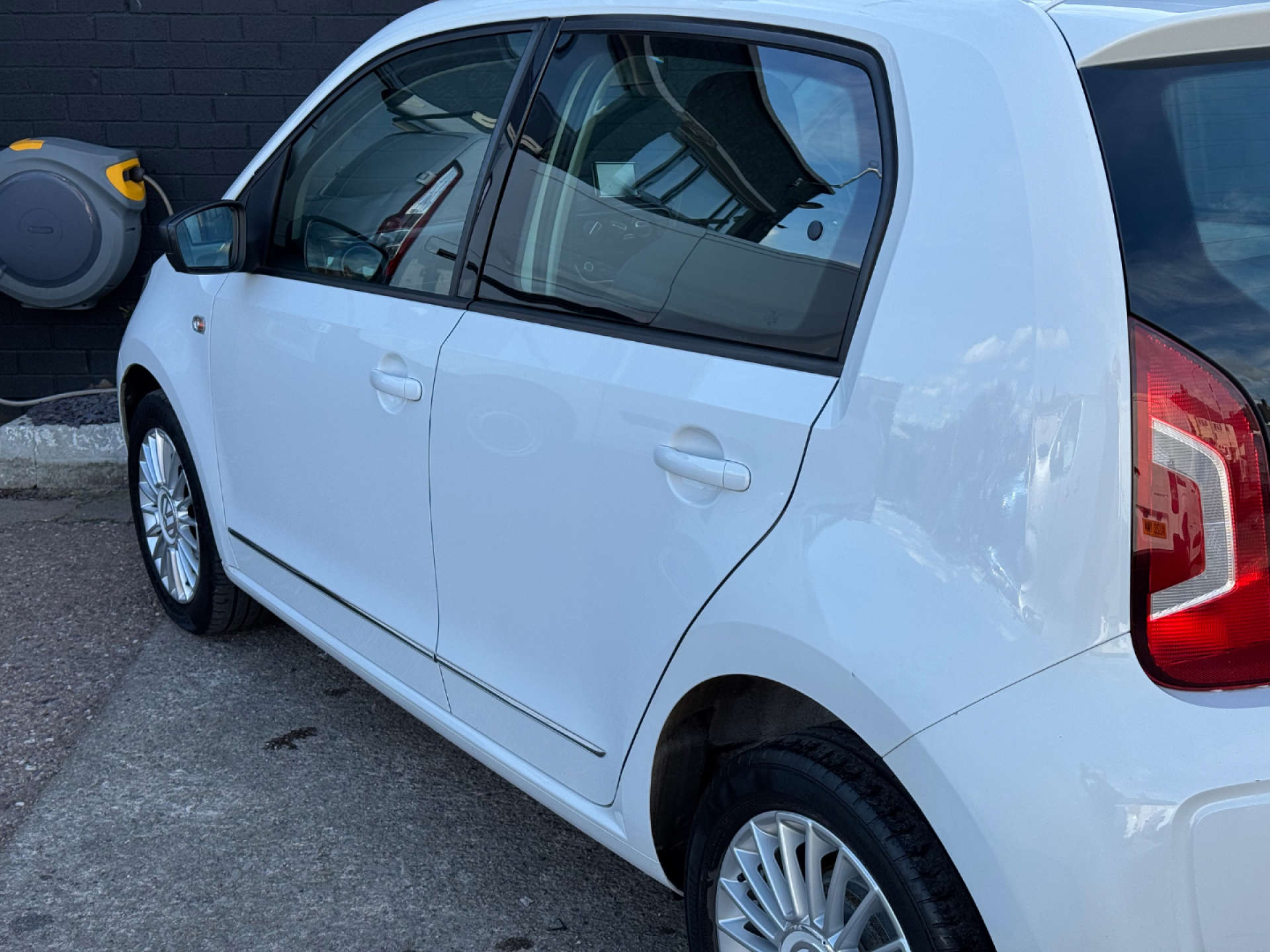 VOLKSWAGEN UP! 1.0 High Up 5dr #11