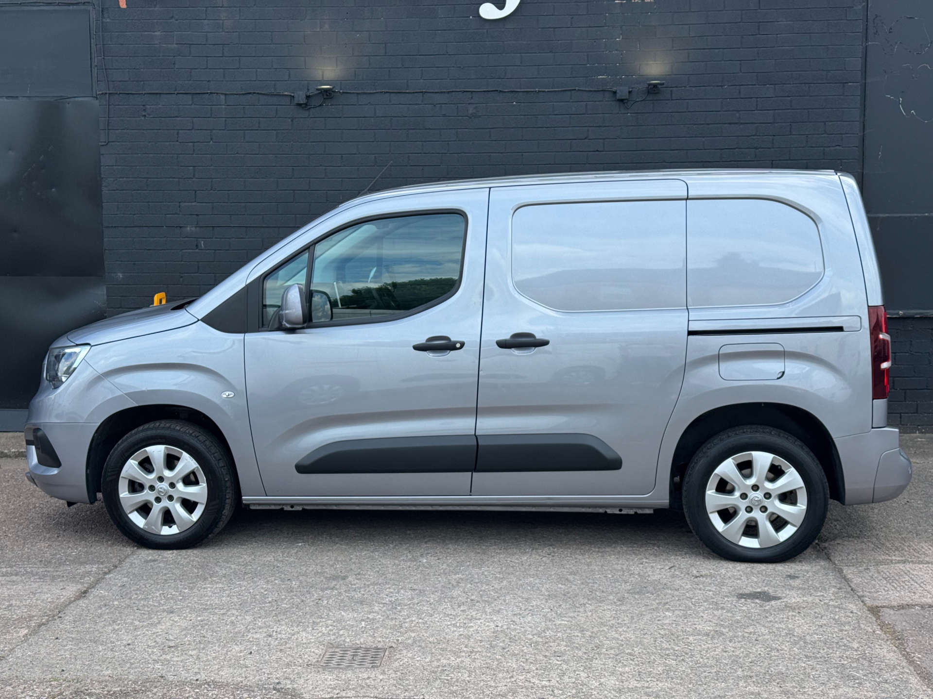 VAUXHALL COMBO 1.5 Combo 2000 Griffin Edition TD #4