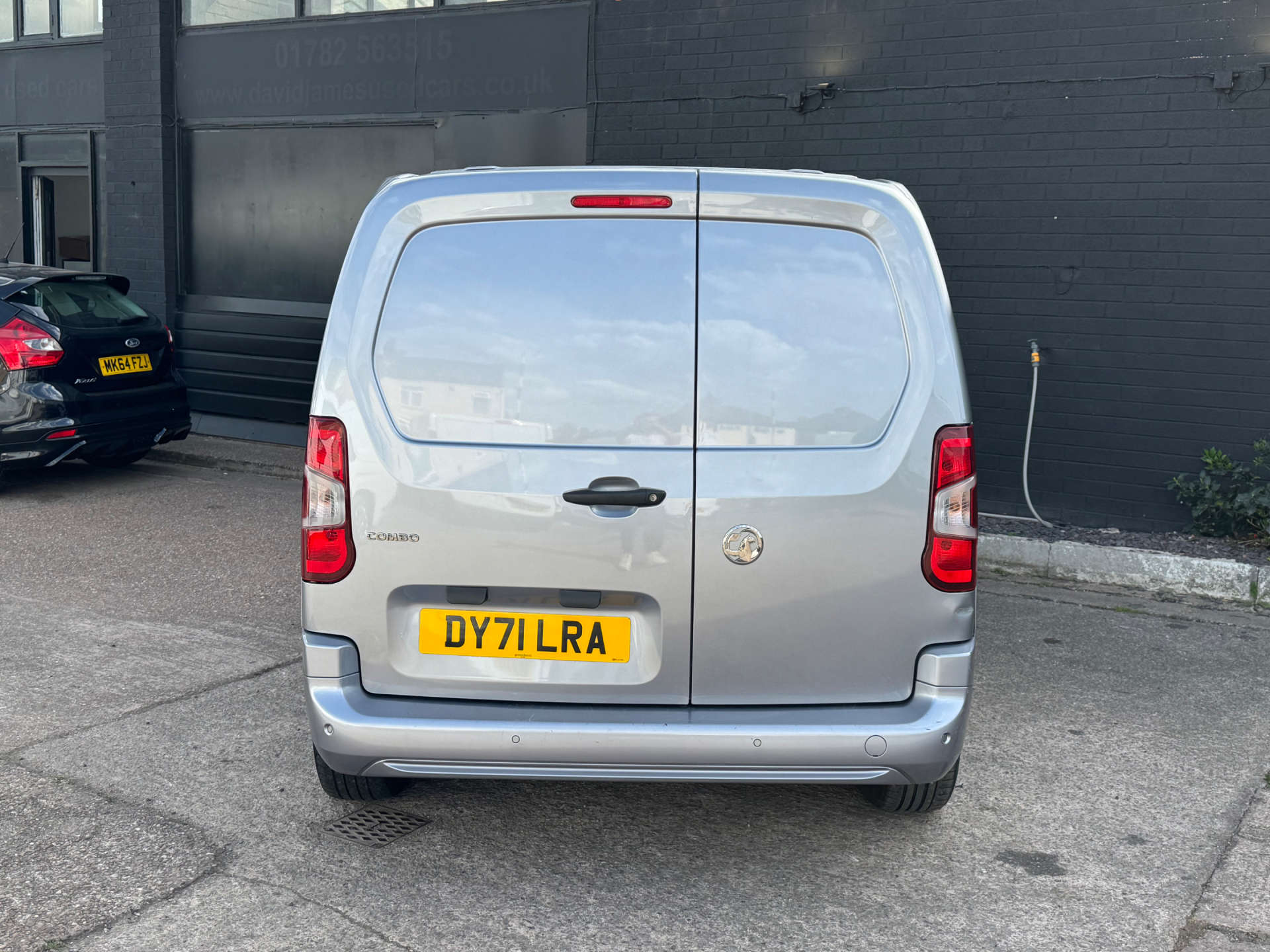 VAUXHALL COMBO 1.5 Combo 2000 Griffin Edition TD #6