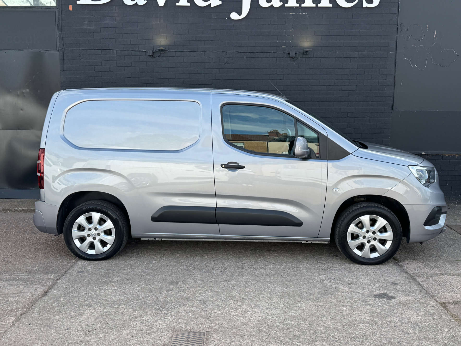 VAUXHALL COMBO 1.5 Combo 2000 Griffin Edition TD #8