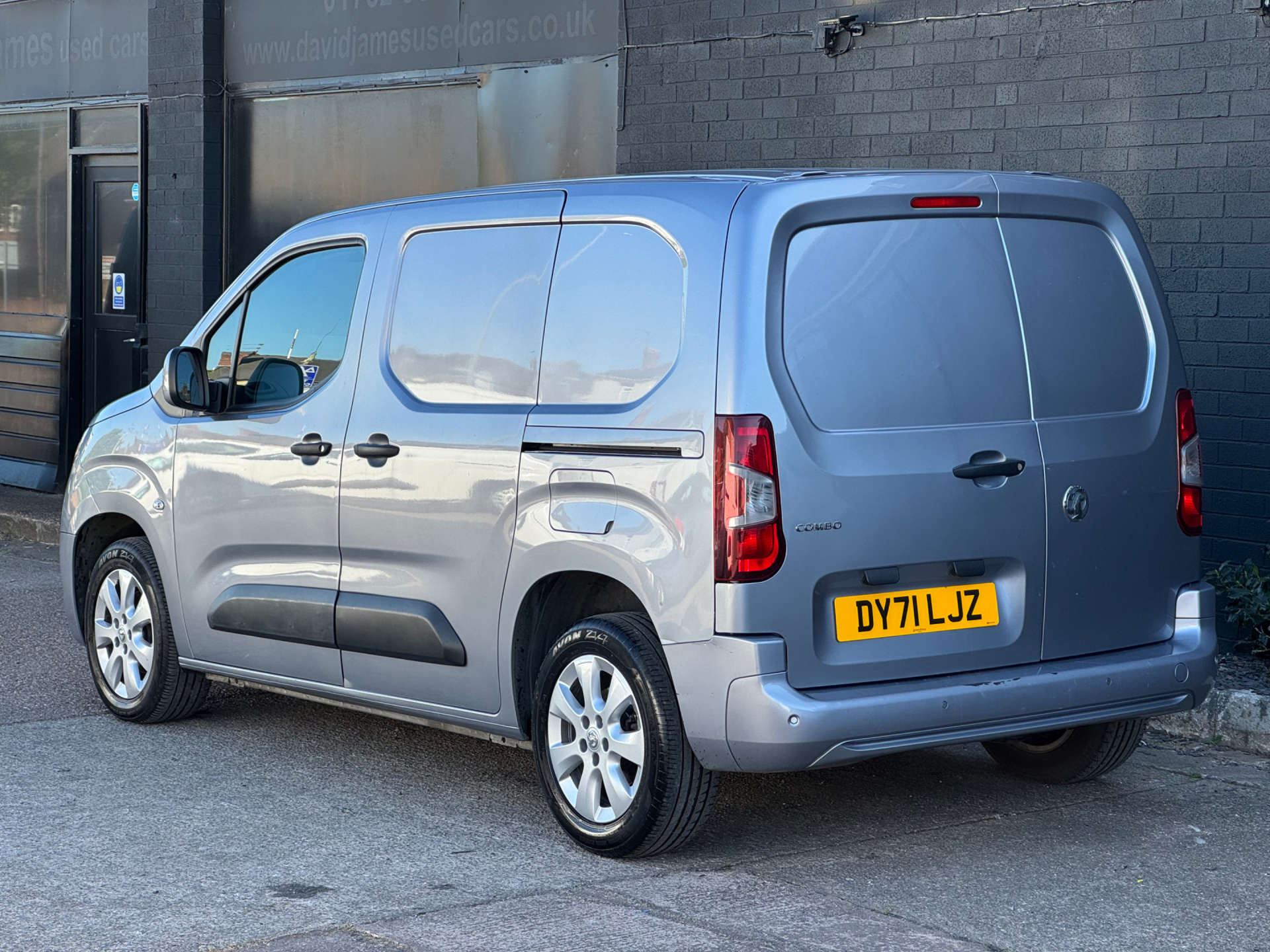 VAUXHALL COMBO 1.5 Combo 2000 Griffin Edition TD #5
