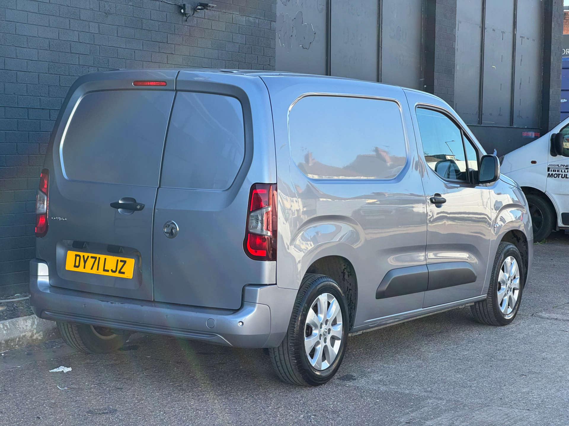 VAUXHALL COMBO 1.5 Combo 2000 Griffin Edition TD #7