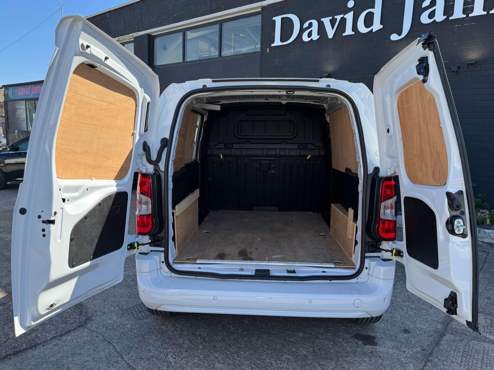 VAUXHALL COMBO 1.5 Combo 2300 Sportive TD #13