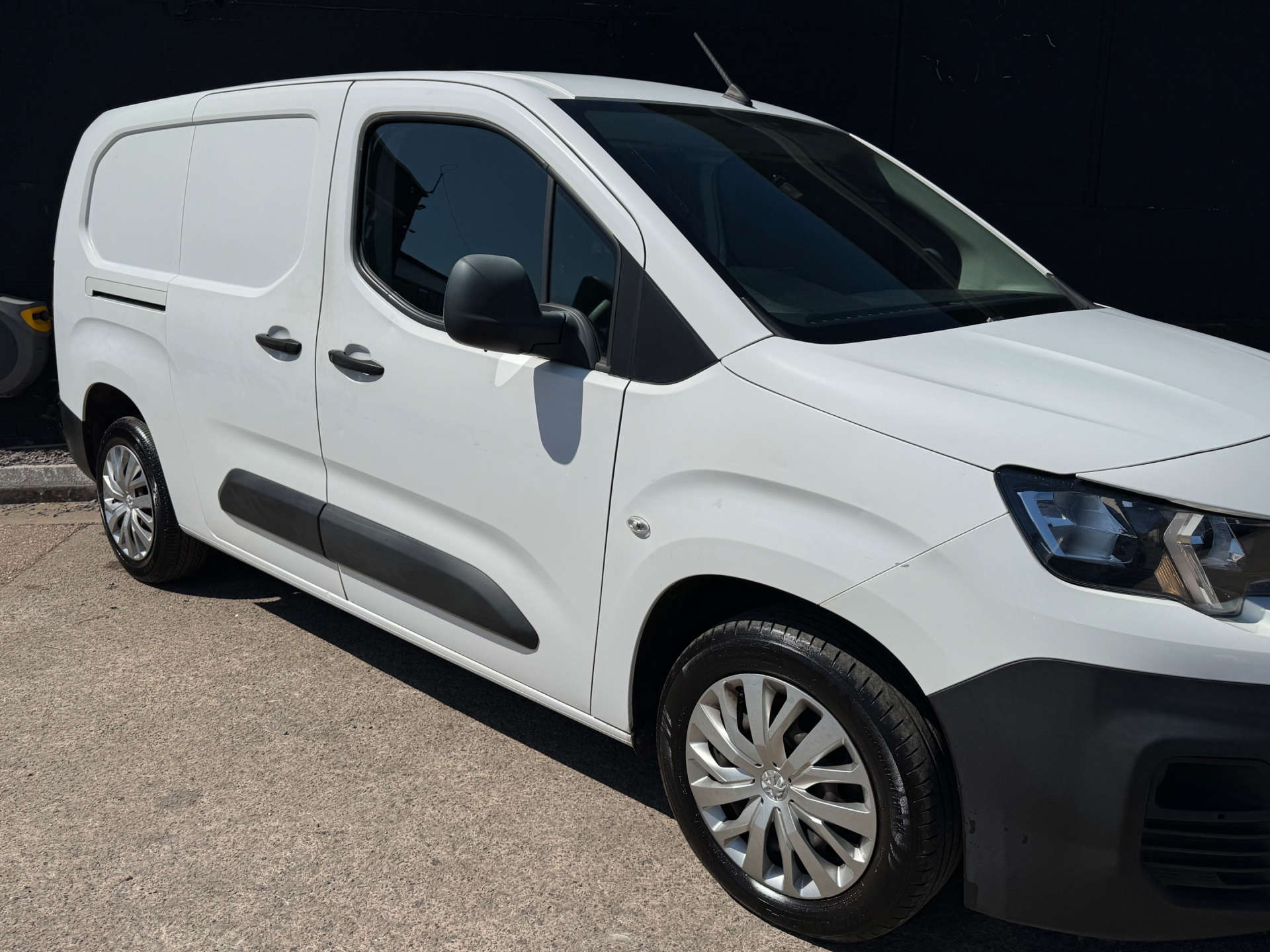 PEUGEOT PARTNER 1.6 Blue HDi 950 Professional Long Crew Van Double Cab 6dr Diesel Manual LWB Euro 6 (100 bhp) #9