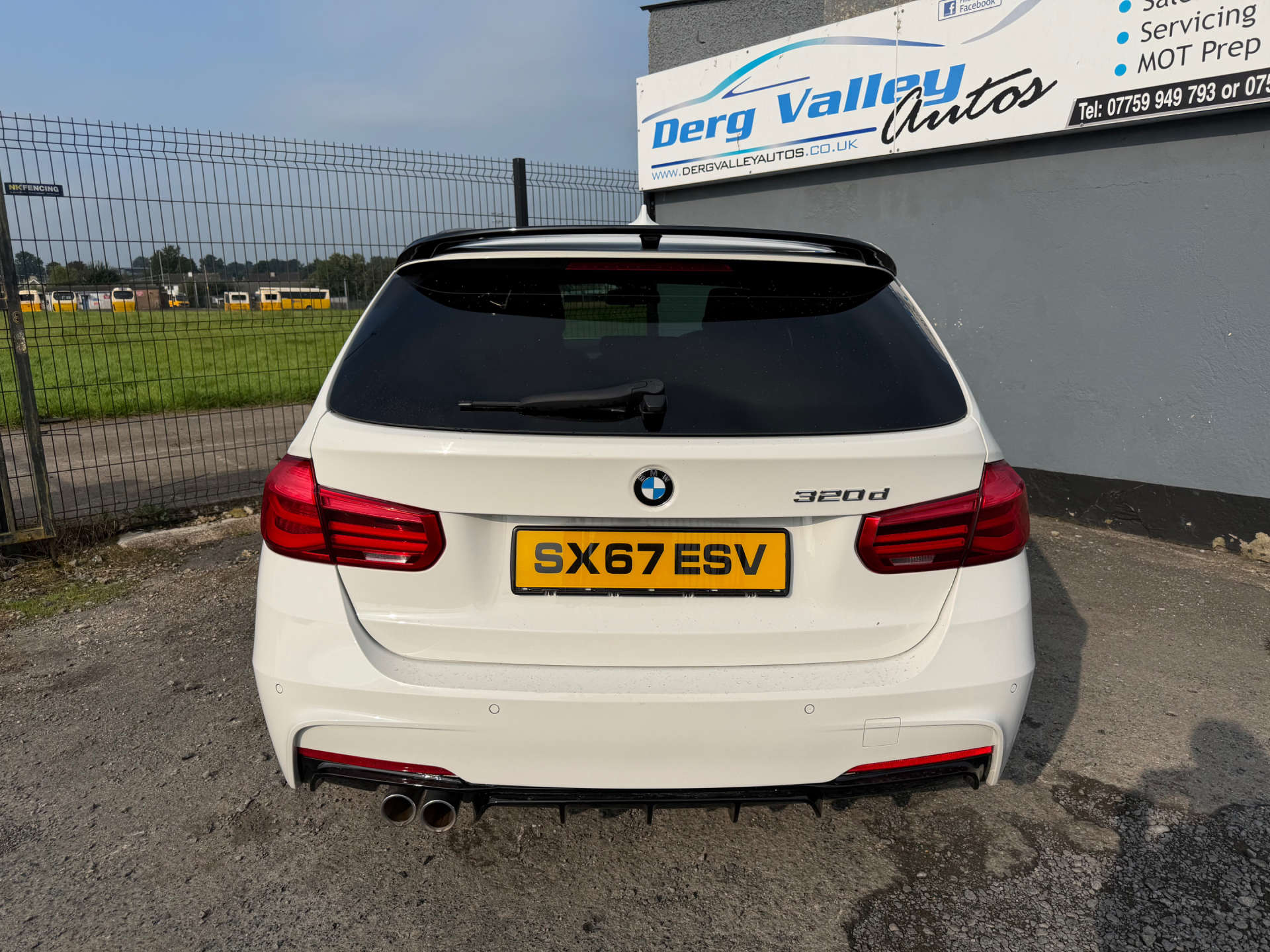 2018 BMW 3 SERIES 2.0 320d M Sport Auto 5dr - vehicle photo 3 for sale on PureCar