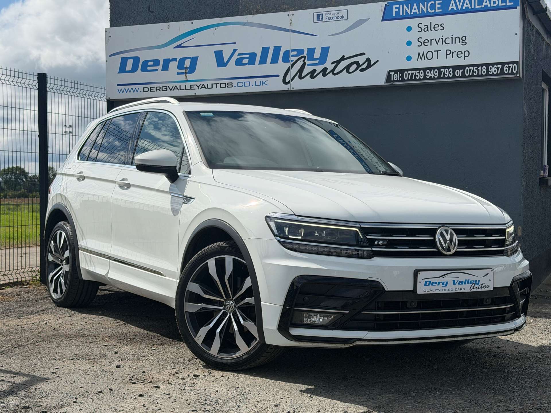2018 VOLKSWAGEN TIGUAN 2.0 Tiguan R-Line TDI 4Motion Semi-Auto 4WD 5dr - vehicle photo 2 for sale on PureCar