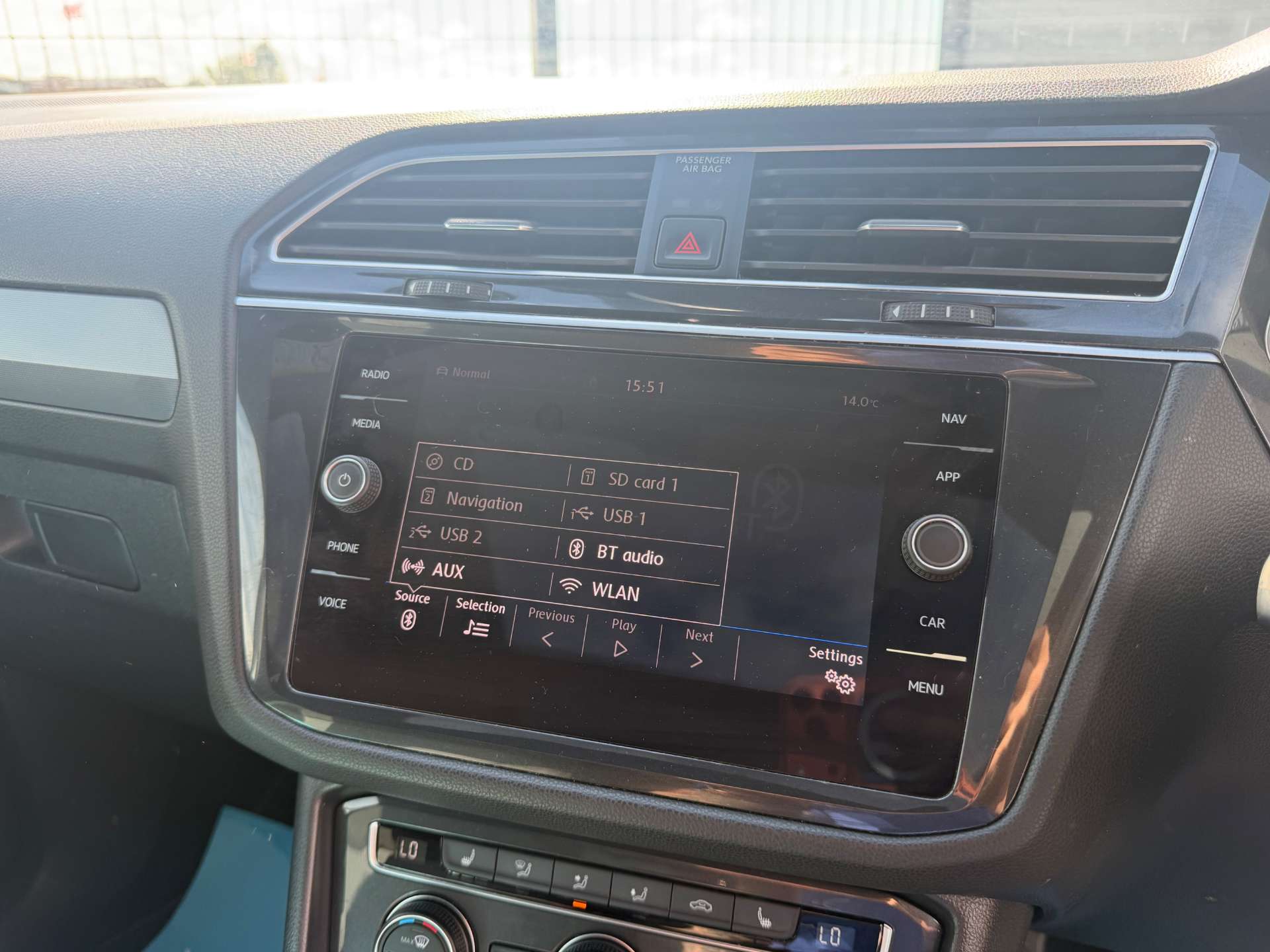 2018 VOLKSWAGEN TIGUAN 2.0 Tiguan R-Line TDI 4Motion Semi-Auto 4WD 5dr - vehicle photo 19 for sale on PureCar