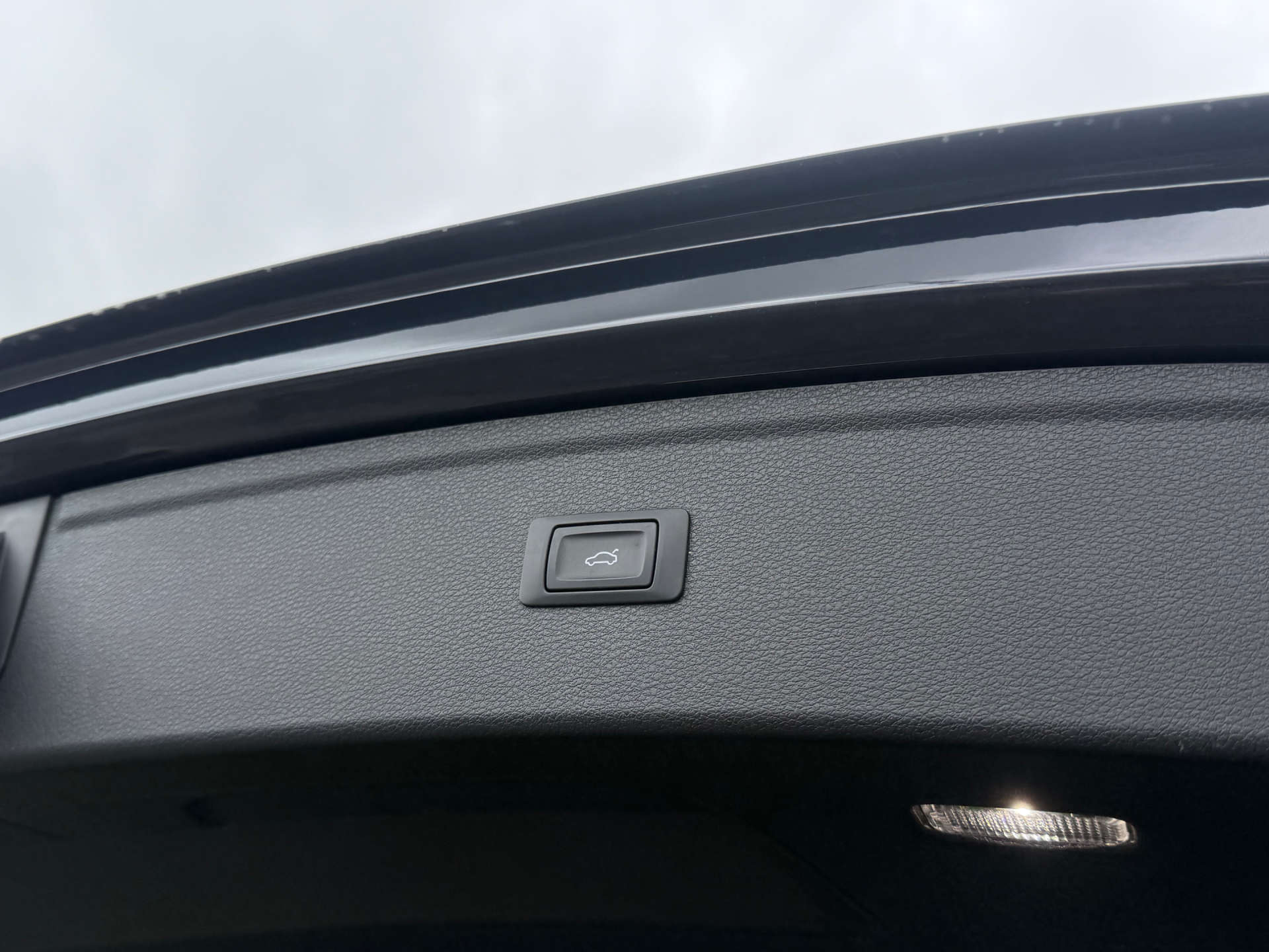 2017 AUDI Q5 S Line - vehicle photo 14 for sale on PureCar