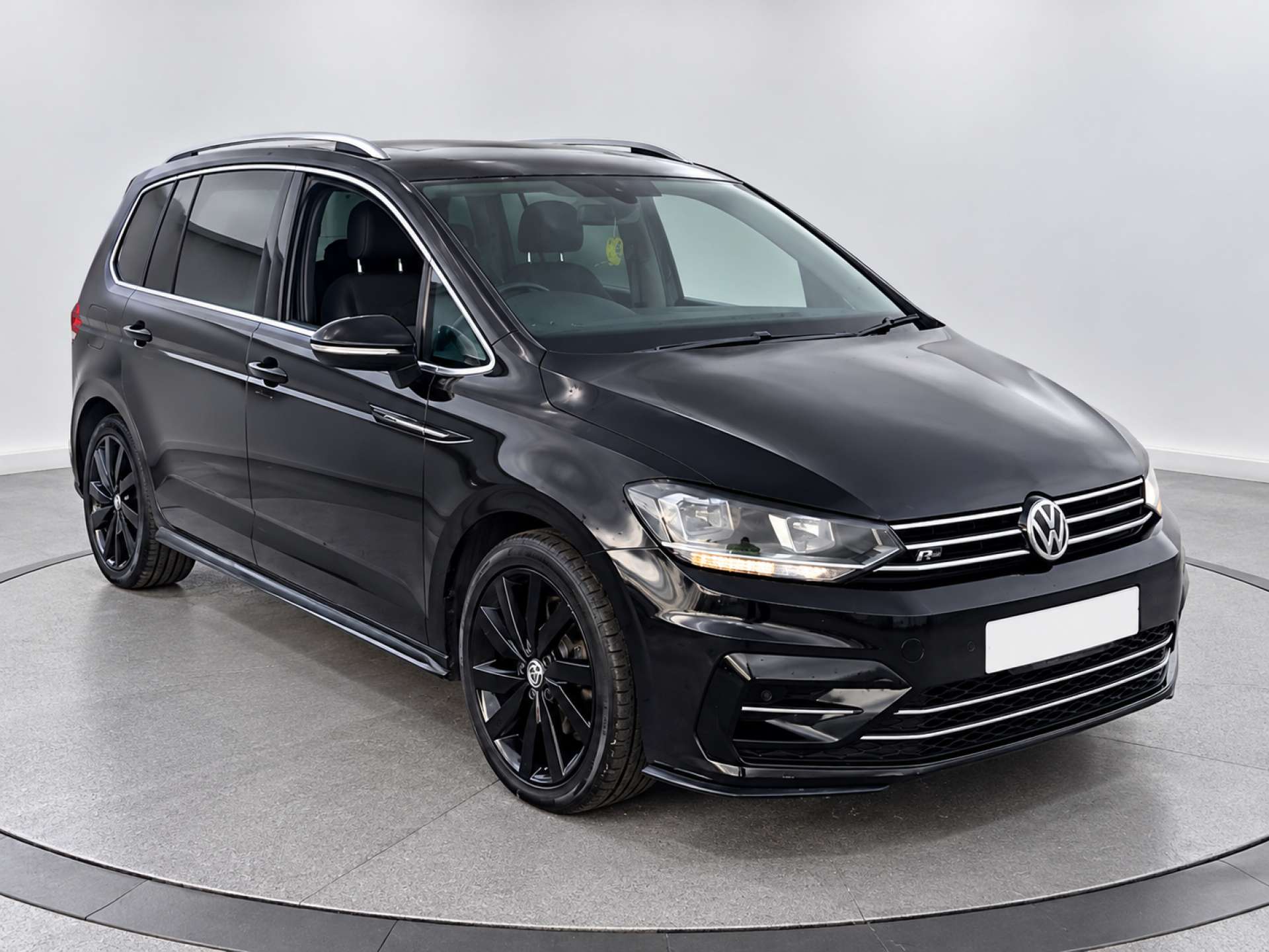 VOLKSWAGEN TOURAN 2018