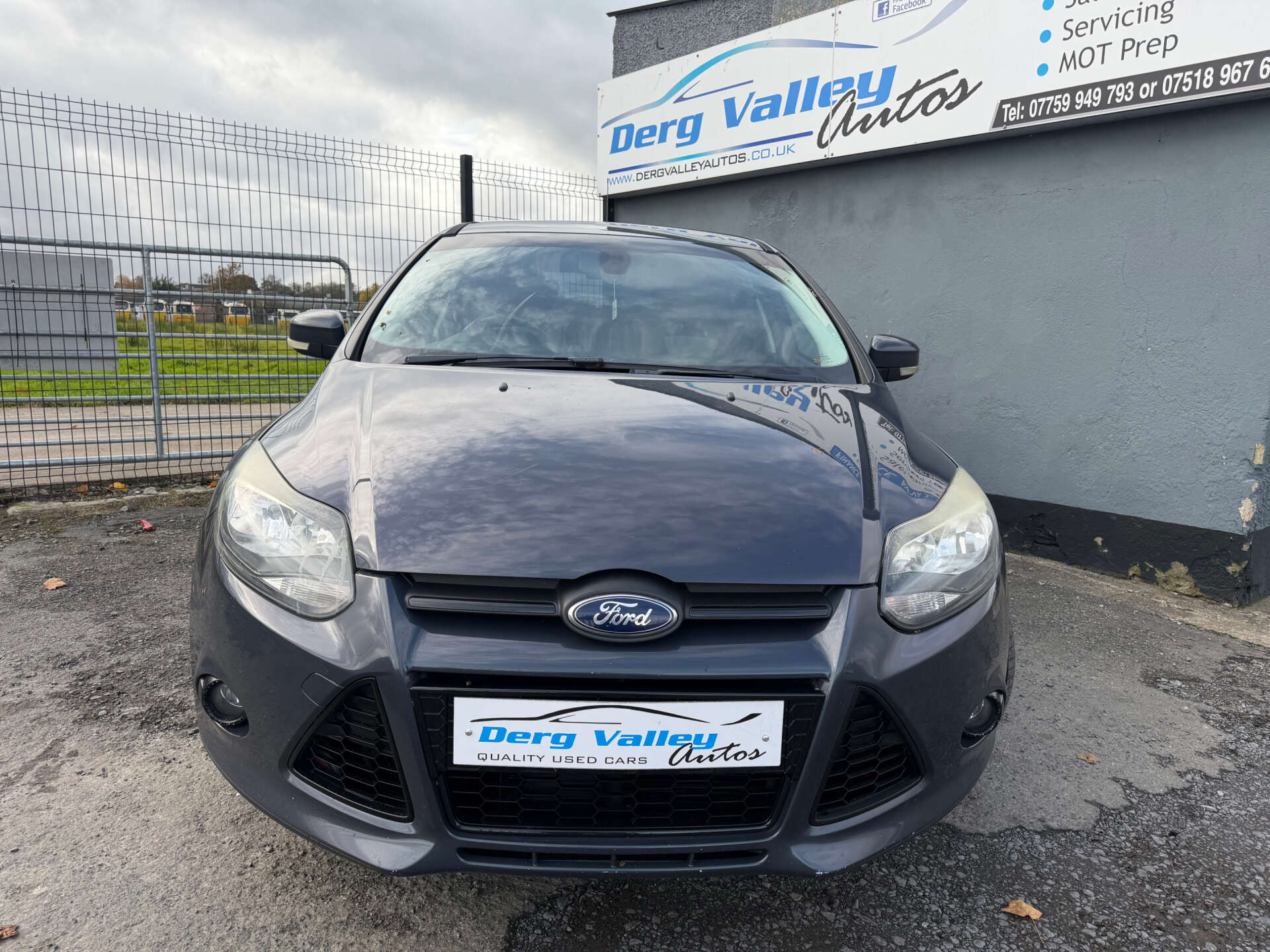 2013 FORD FOCUS 1.6 Focus Zetec TDCi 5dr - vehicle photo 2 for sale on PureCar