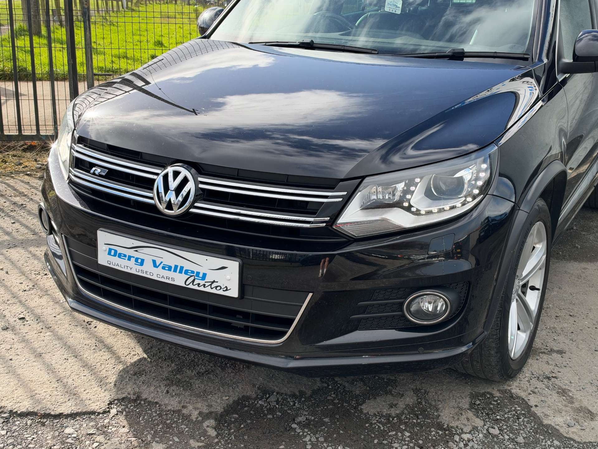2016 VOLKSWAGEN TIGUAN 2.0 Tiguan R-Line Edition TDI BlueMotion Technology 4Motion Semi-Auto 4WD 5dr - vehicle photo 5 for sale on PureCar
