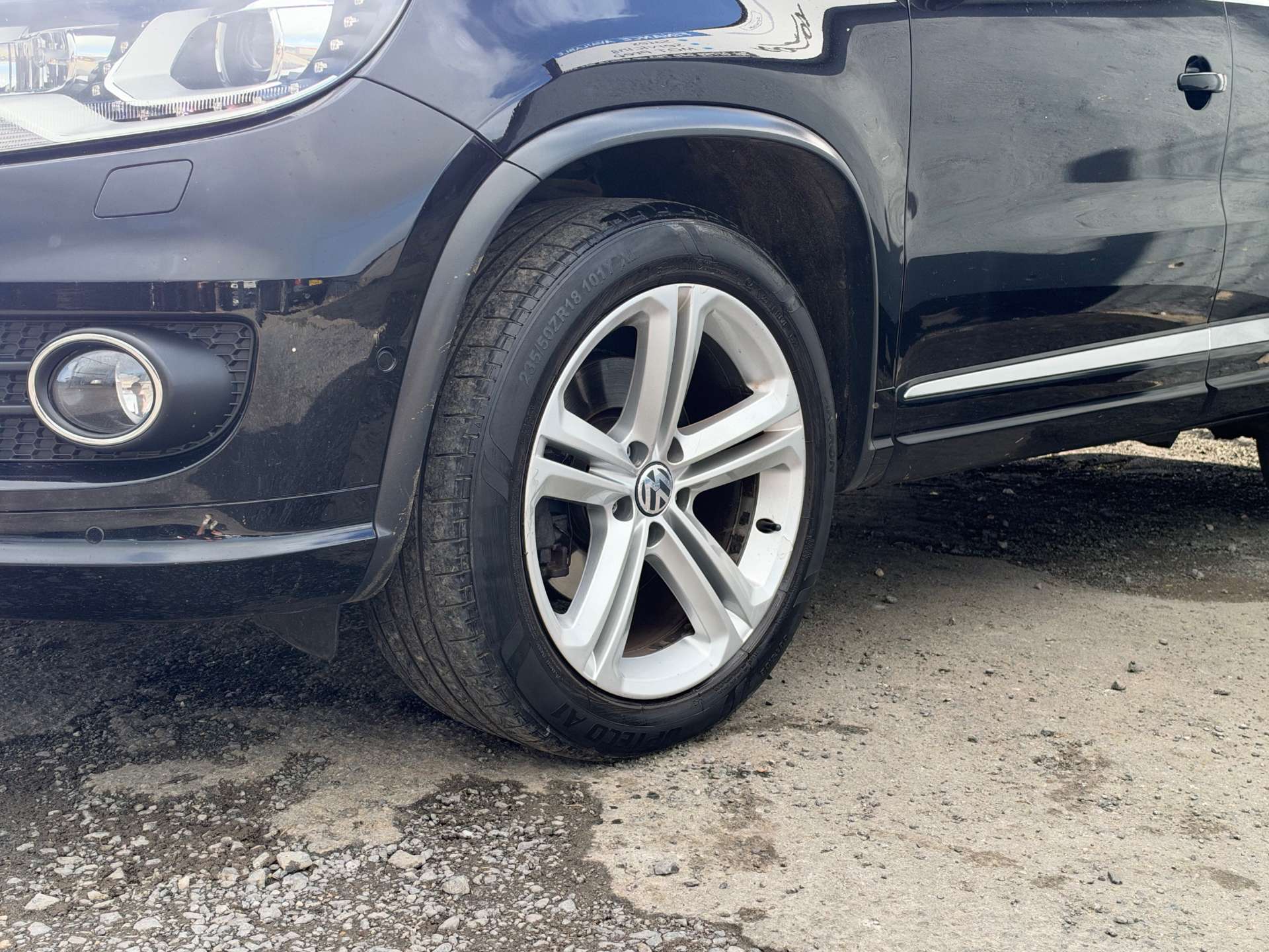 2016 VOLKSWAGEN TIGUAN 2.0 Tiguan R-Line Edition TDI BlueMotion Technology 4Motion Semi-Auto 4WD 5dr - vehicle photo 6 for sale on PureCar