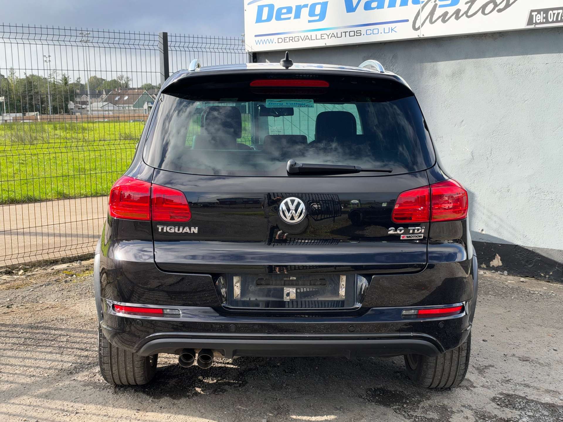 2016 VOLKSWAGEN TIGUAN 2.0 Tiguan R-Line Edition TDI BlueMotion Technology 4Motion Semi-Auto 4WD 5dr - vehicle photo 8 for sale on PureCar