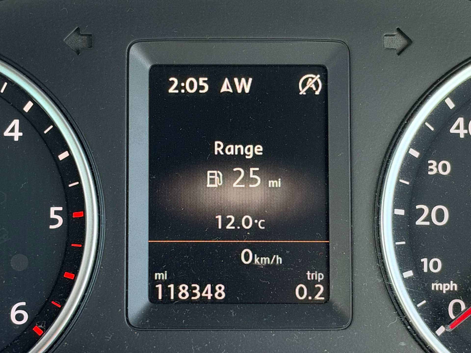 2016 VOLKSWAGEN TIGUAN 2.0 Tiguan R-Line Edition TDI BlueMotion Technology 4Motion Semi-Auto 4WD 5dr - vehicle photo 27 for sale on PureCar