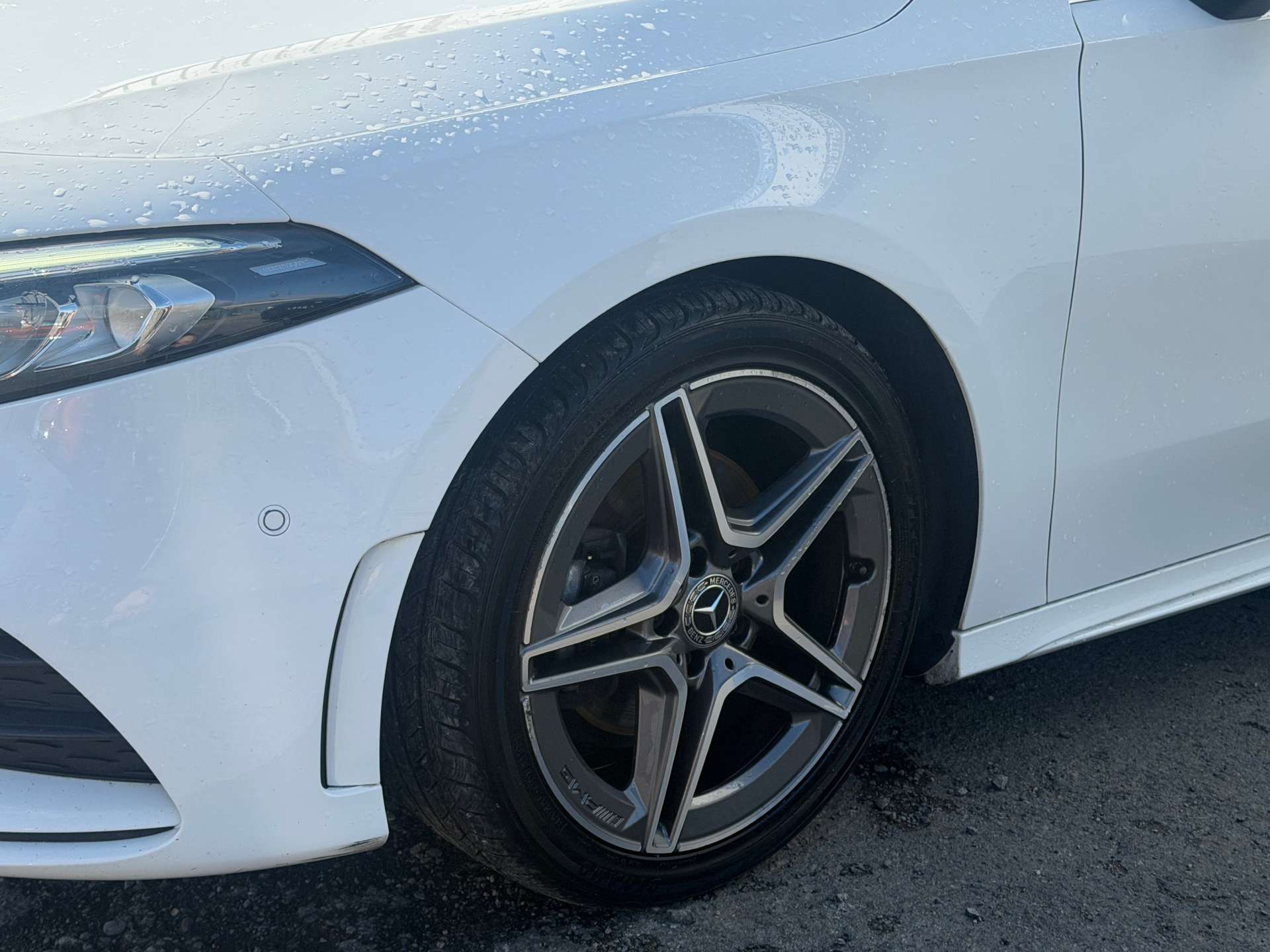 2019 MERCEDES A-CLASS 1.5 A 180 AMG Line Executive D Auto 5dr - vehicle photo 5 for sale on PureCar