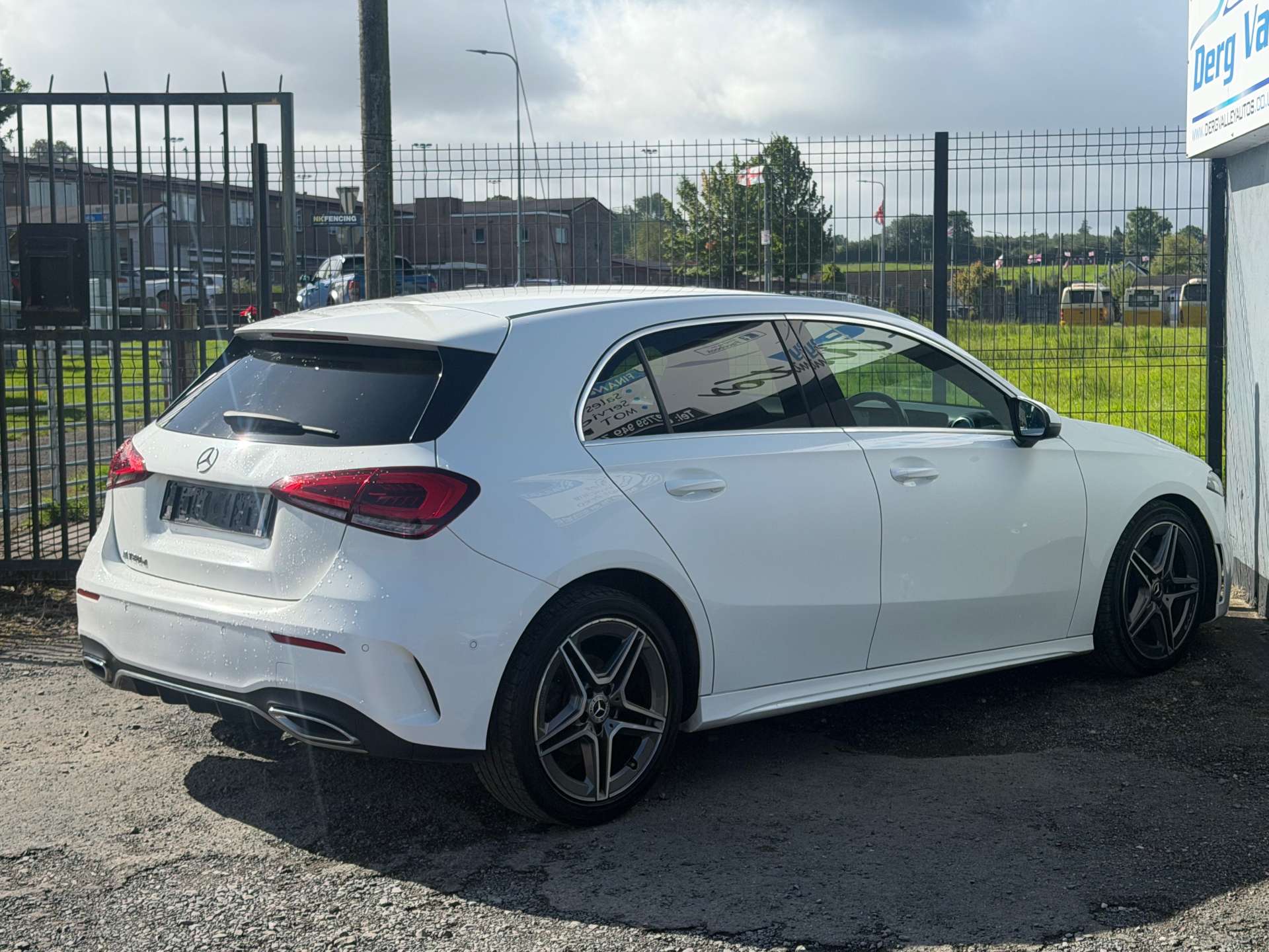 2019 MERCEDES A-CLASS 1.5 A 180 AMG Line Executive D Auto 5dr - vehicle photo 9 for sale on PureCar